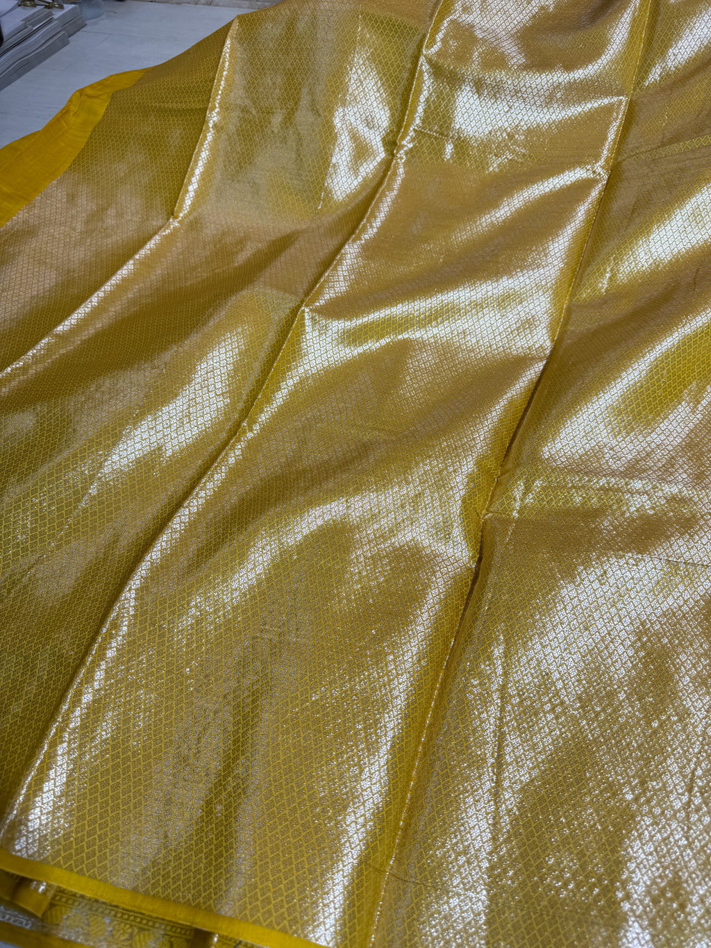 Pure Chiniya Silk Zari Border Buti Design Saree