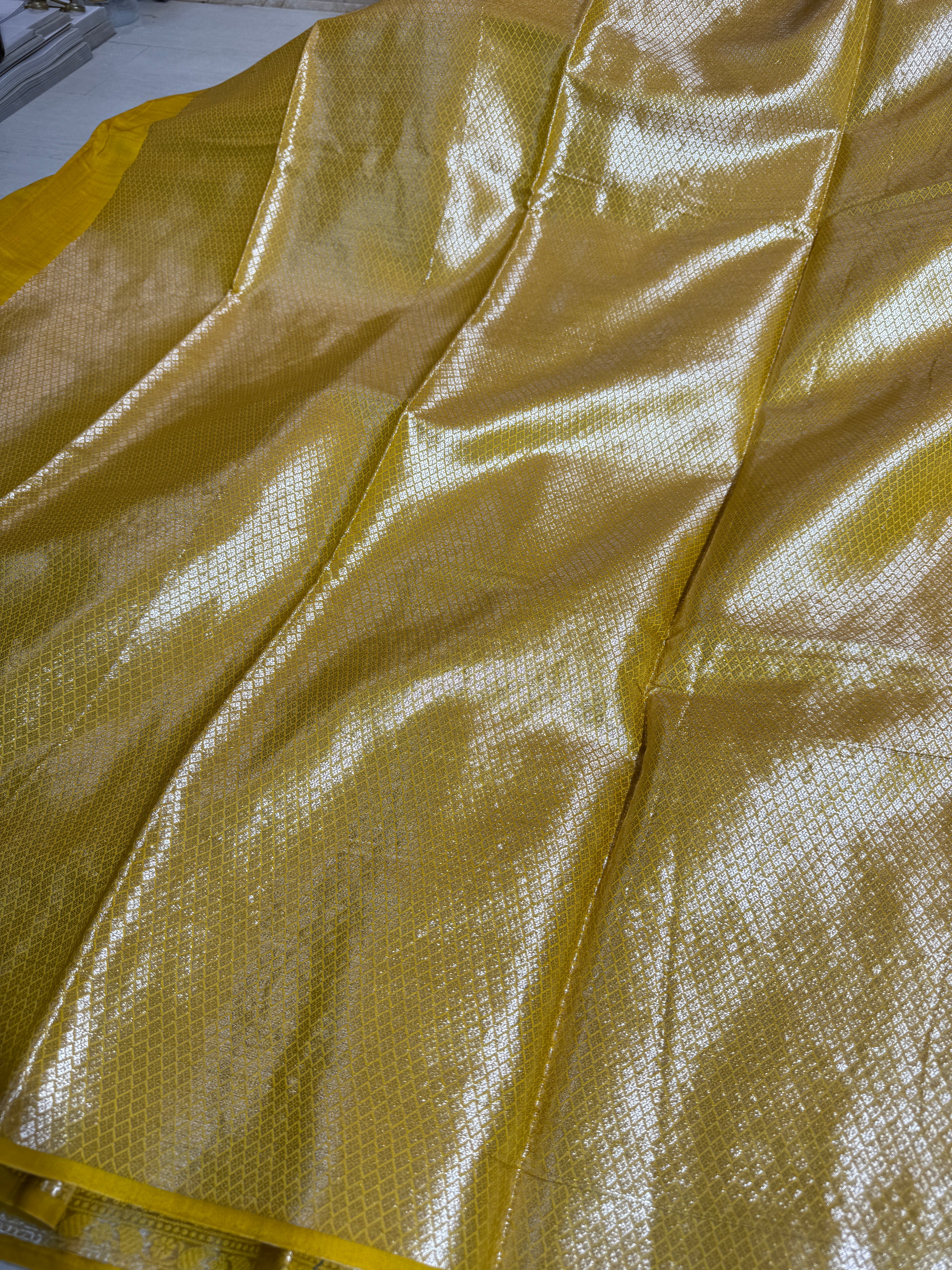 Pure Chiniya Silk Zari Border Buti Design Saree