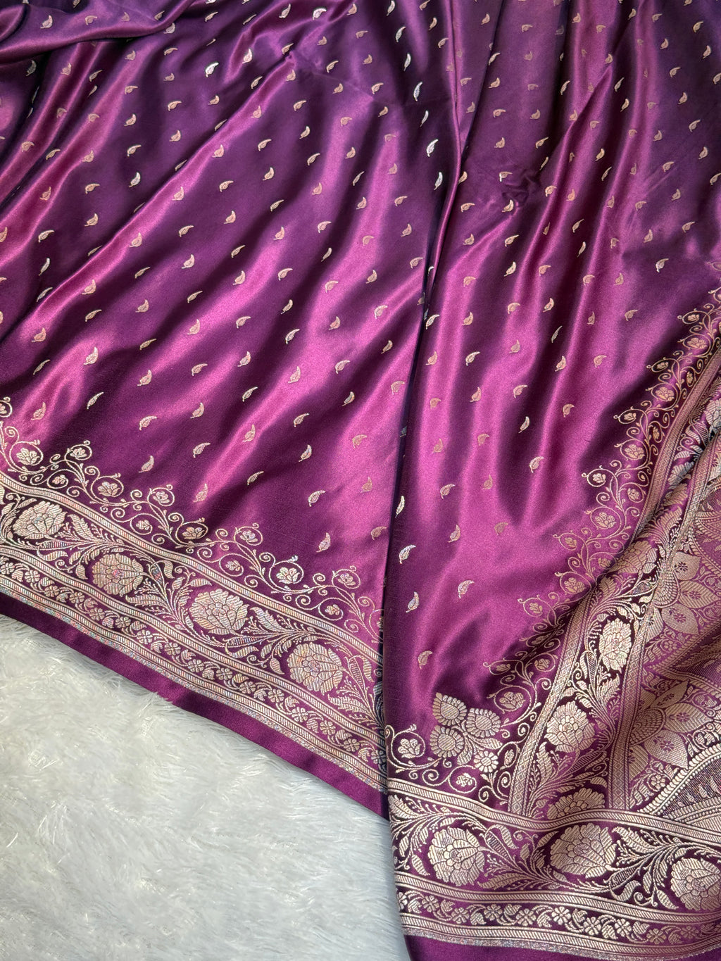 Mashru Silk Banarasi booti Saree Zari Border Pallu