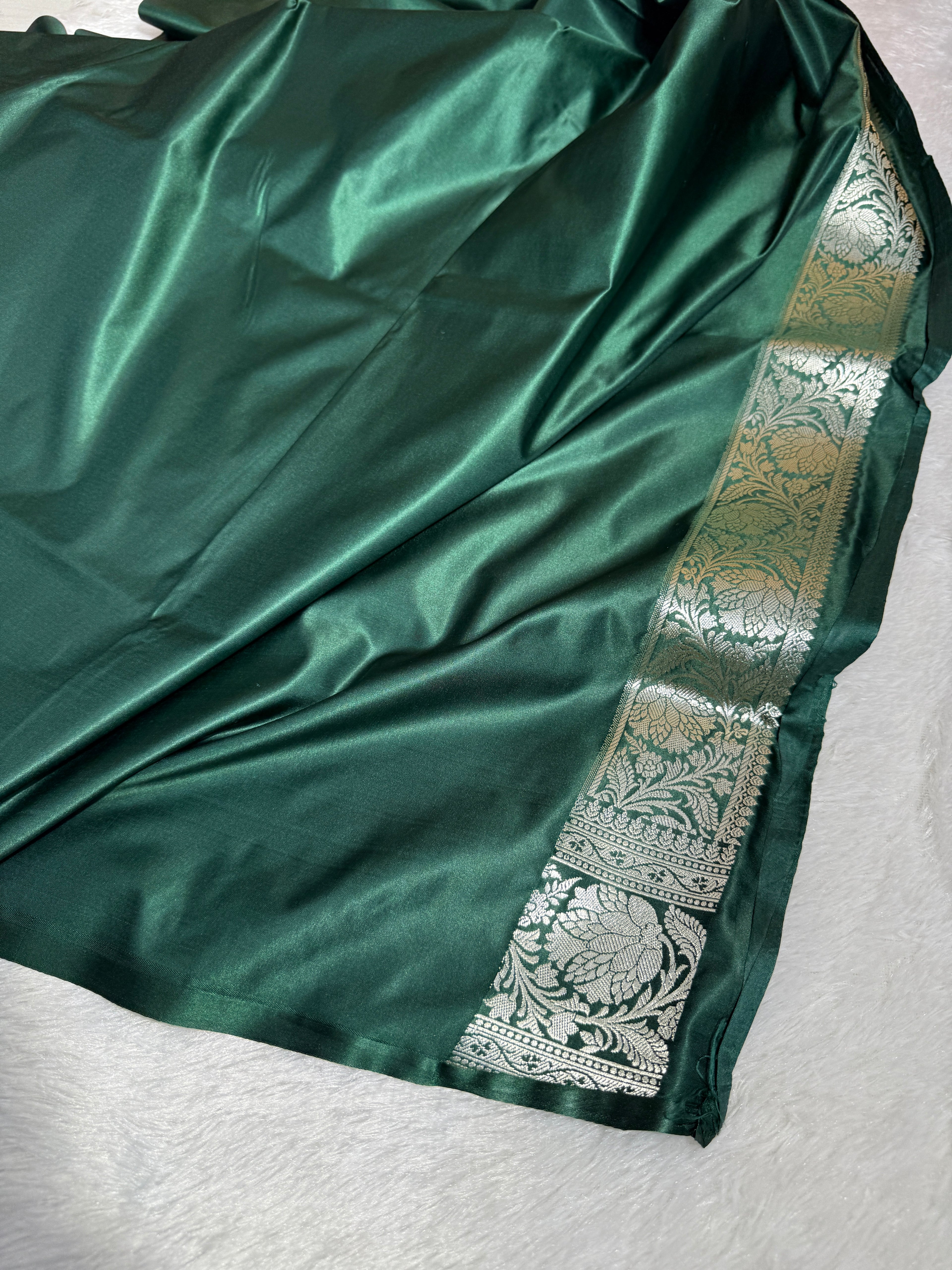 Mashru Katan Silk Banarasi Zari Border Buti Design Saree With Light Weight