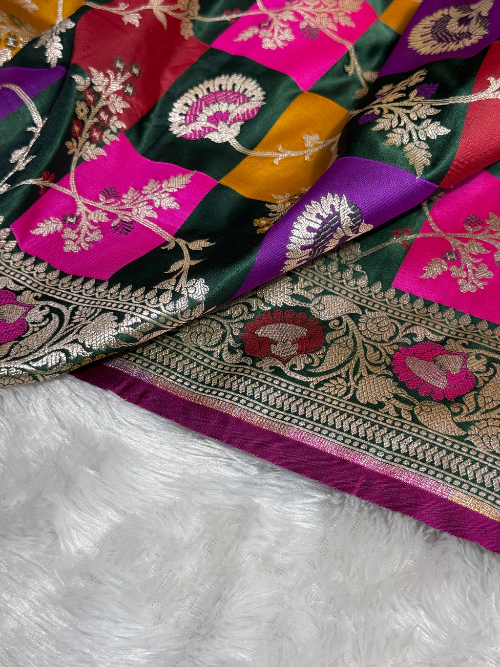 Mashru Silk Banarasi Rangkaat Saree Zari Border Pallu