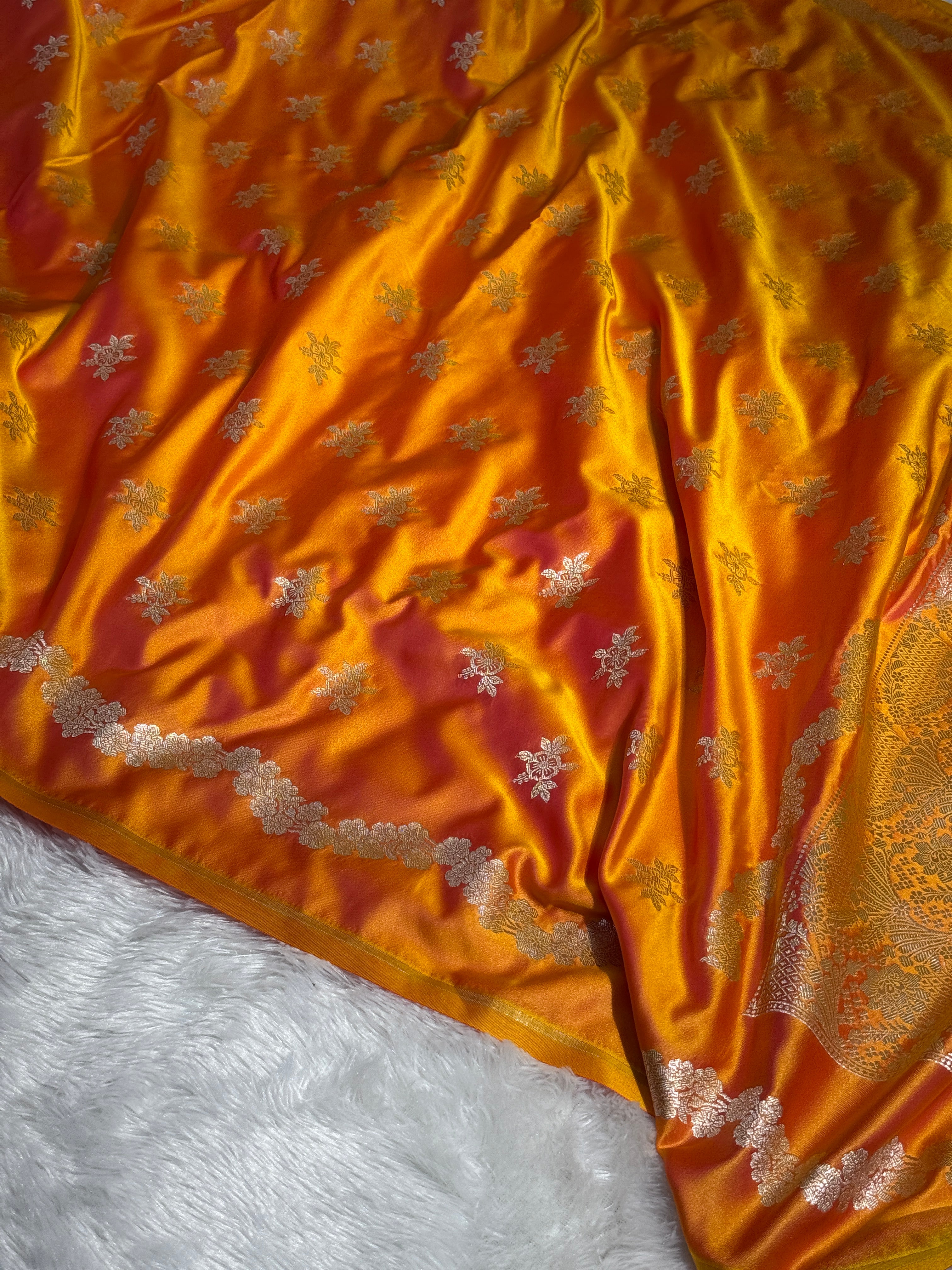 Mashru Silk Banarasi Booti Saree Zari Border Pallu