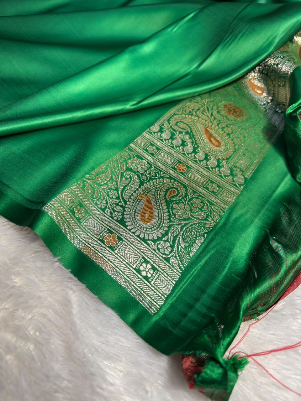 Mashru Silk Banarasi Contrast Meena Work Saree Zari Border Pallu