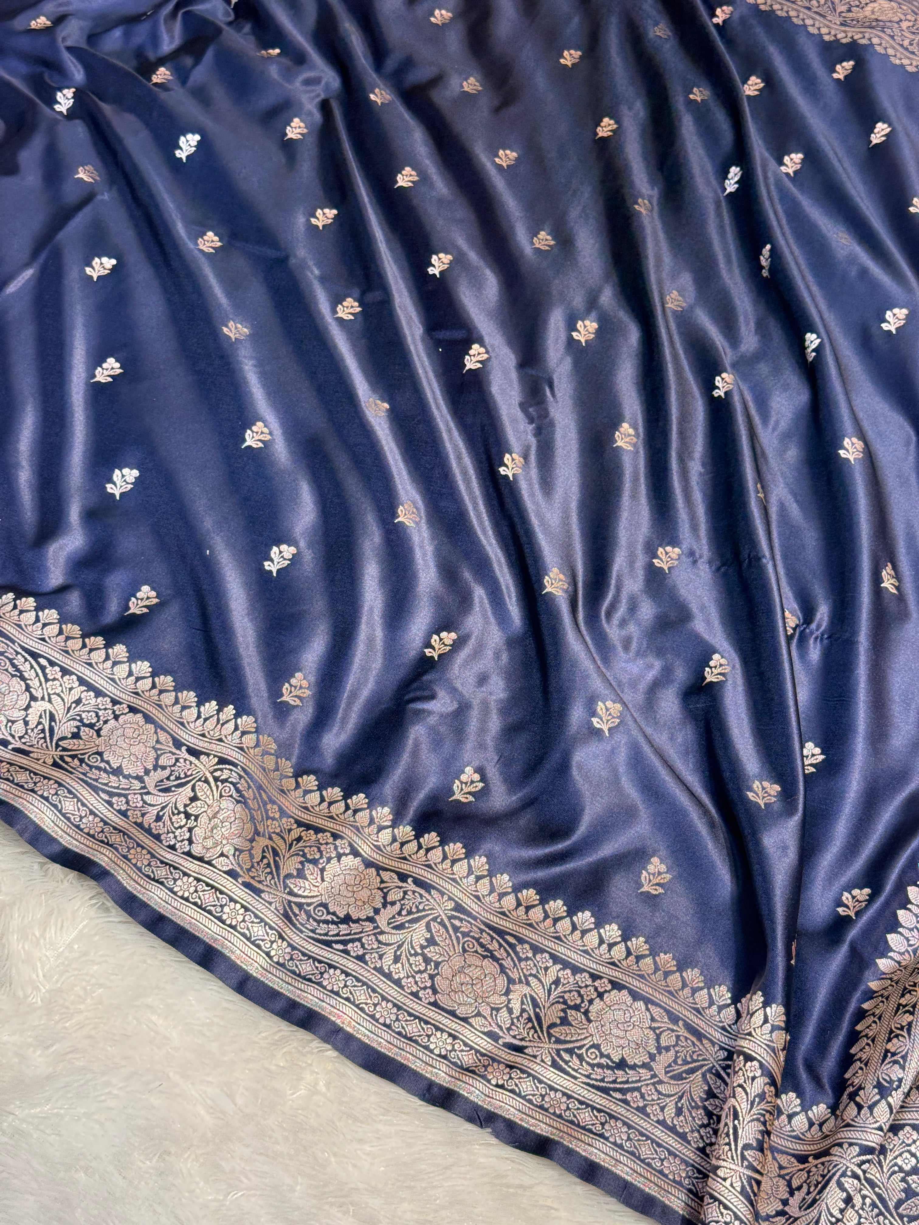 Mashru Silk Banarasi booti Saree Zari Border Pallu