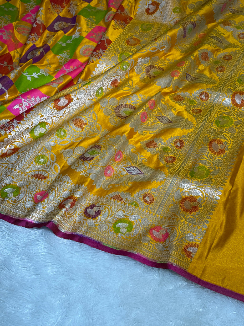 Mashru Silk Banarasi Rangkaat Saree Zari Border Pallu