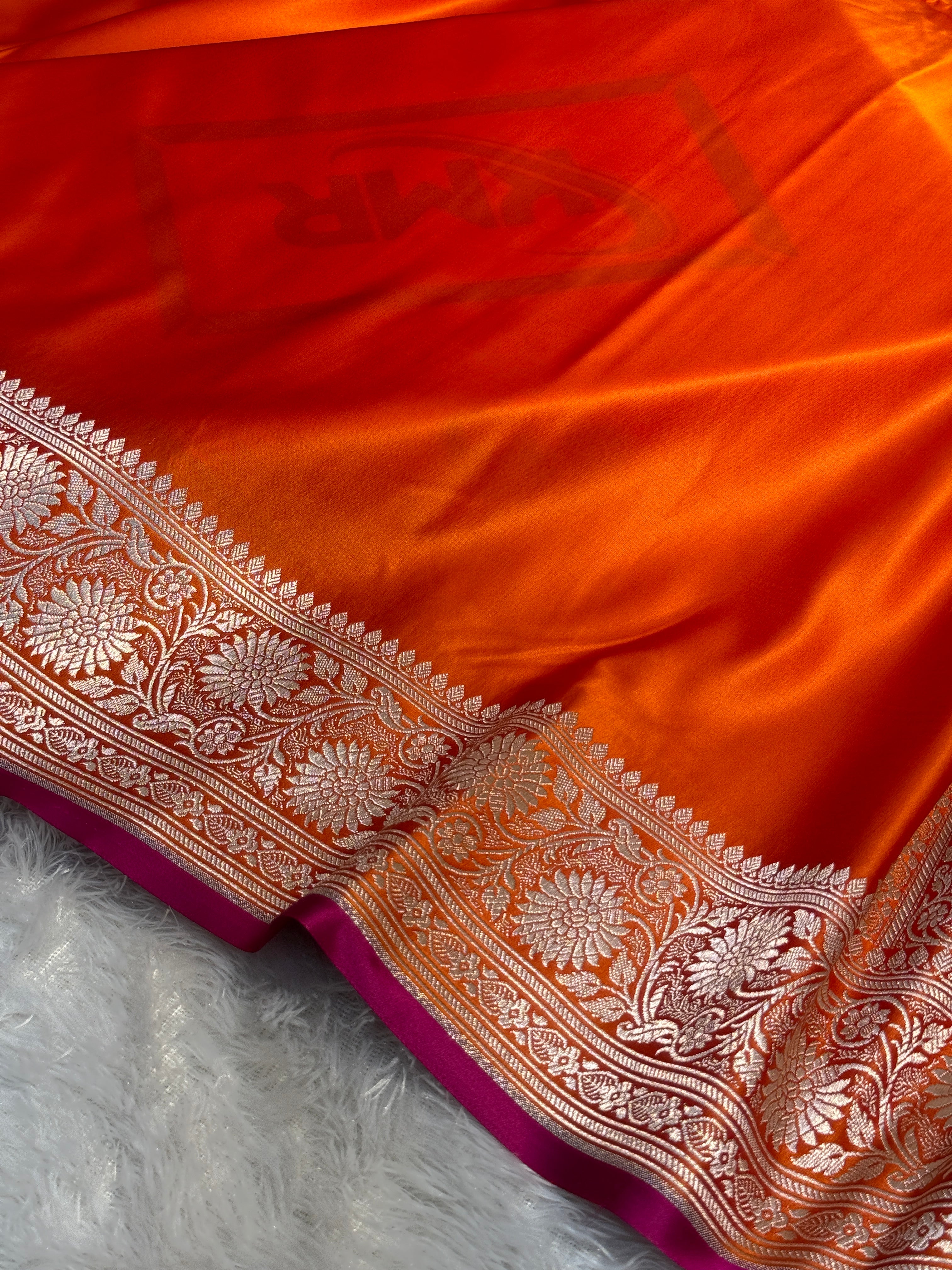 Mashru Silk Banarasi Plain Saree Zari Border Pallu