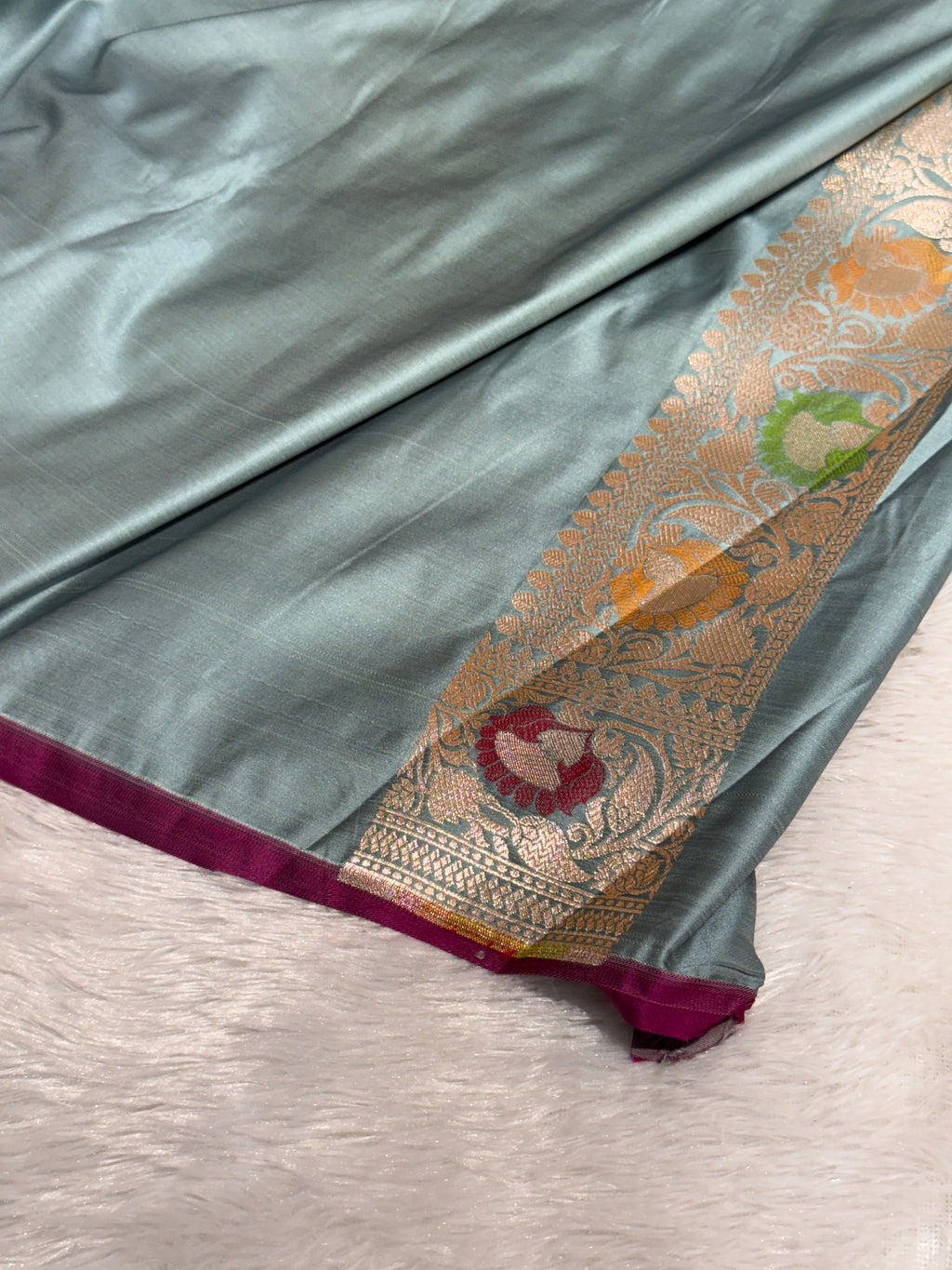 Mashru Silk Banarasi Rangkaat Saree Zari Border Pallu