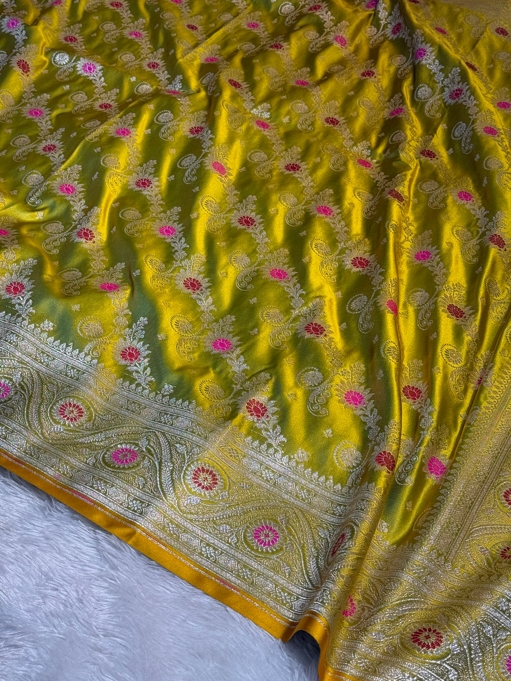 Mashru Silk Banarasi Contrast Meena Work Saree Zari Border Pallu