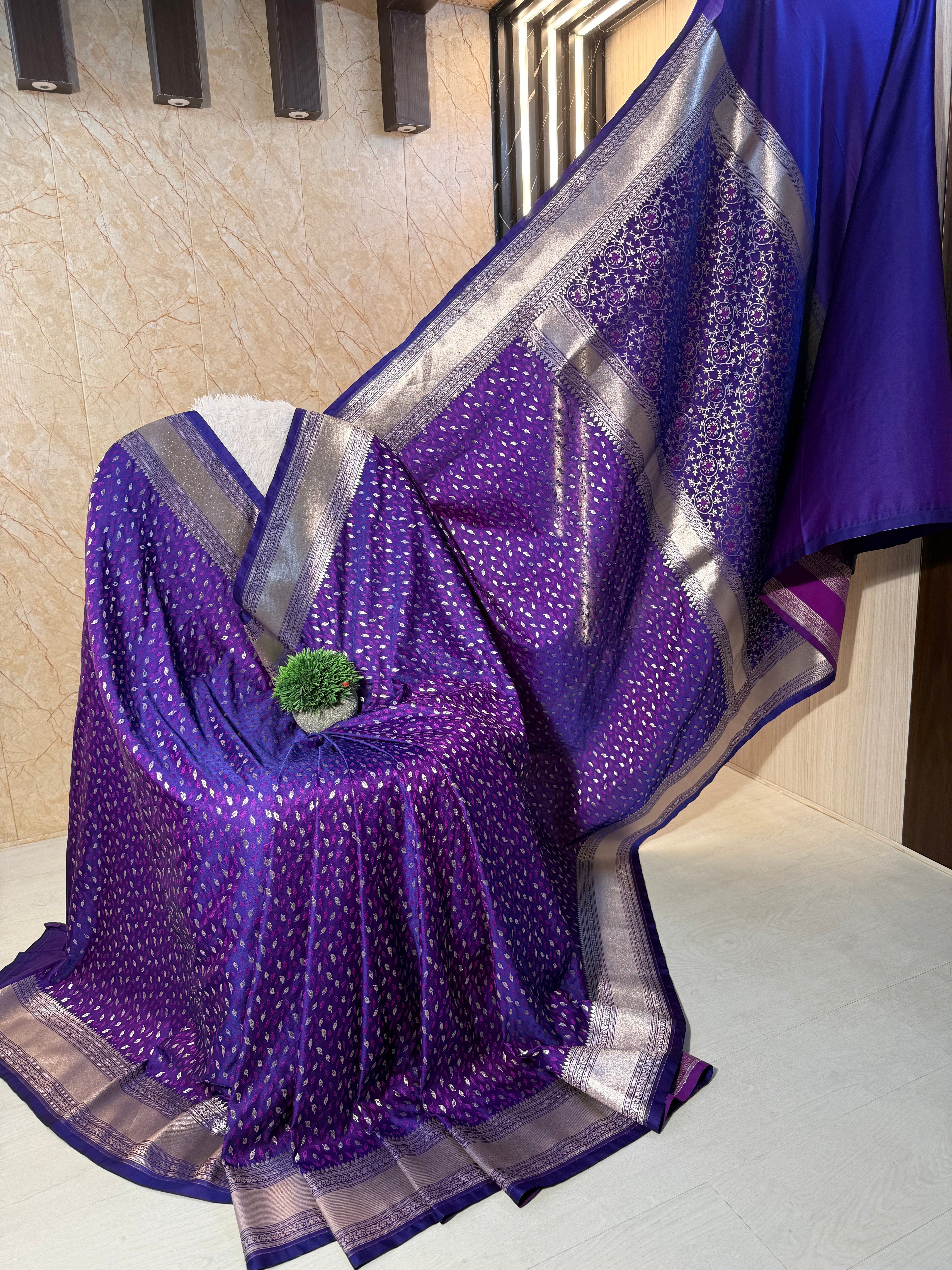 Mashru Silk Banarasi Tanchoi Saree Zari Border Pallu