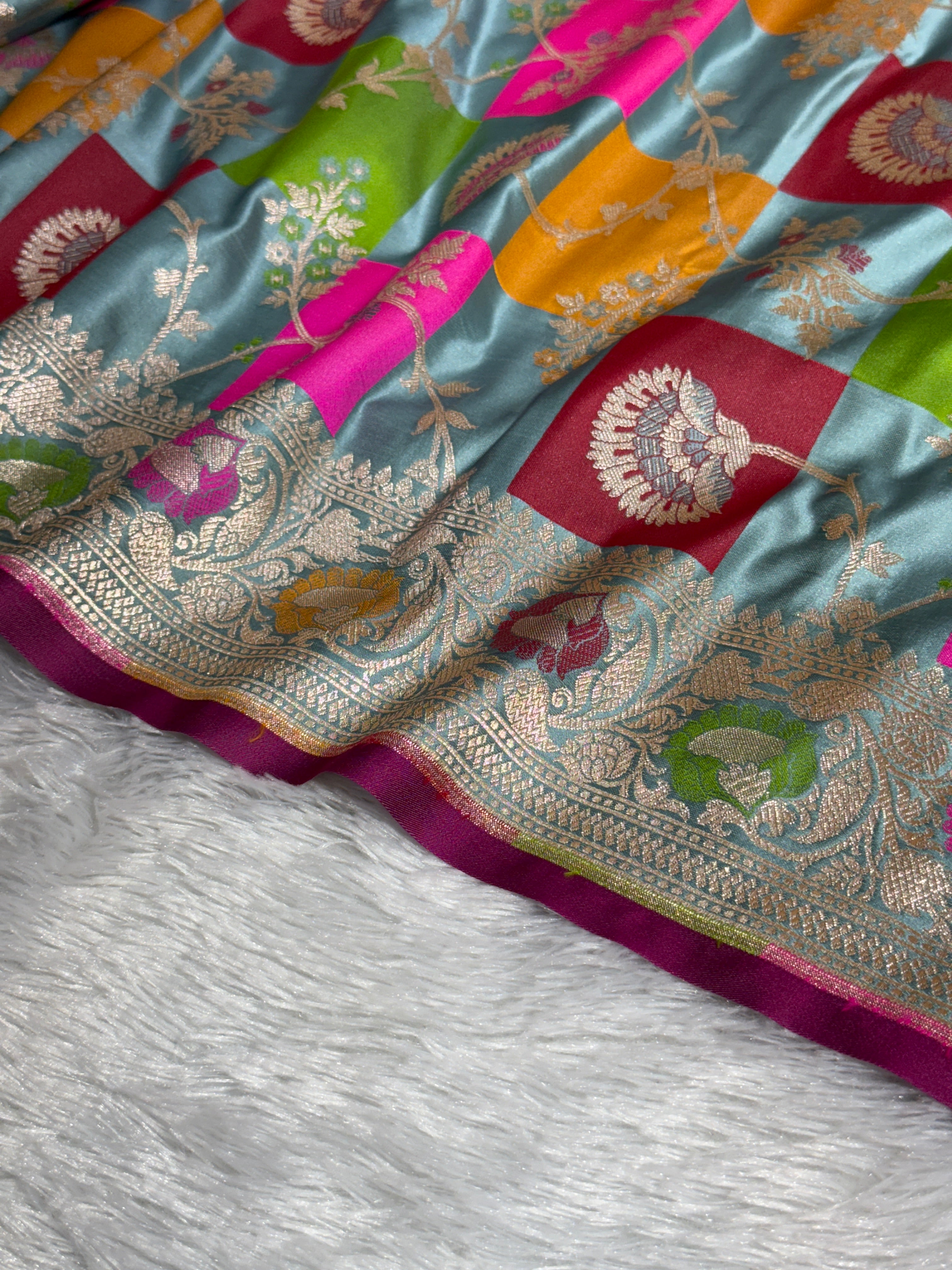 Mashru Silk Banarasi Rangkaat Saree Zari Border Pallu