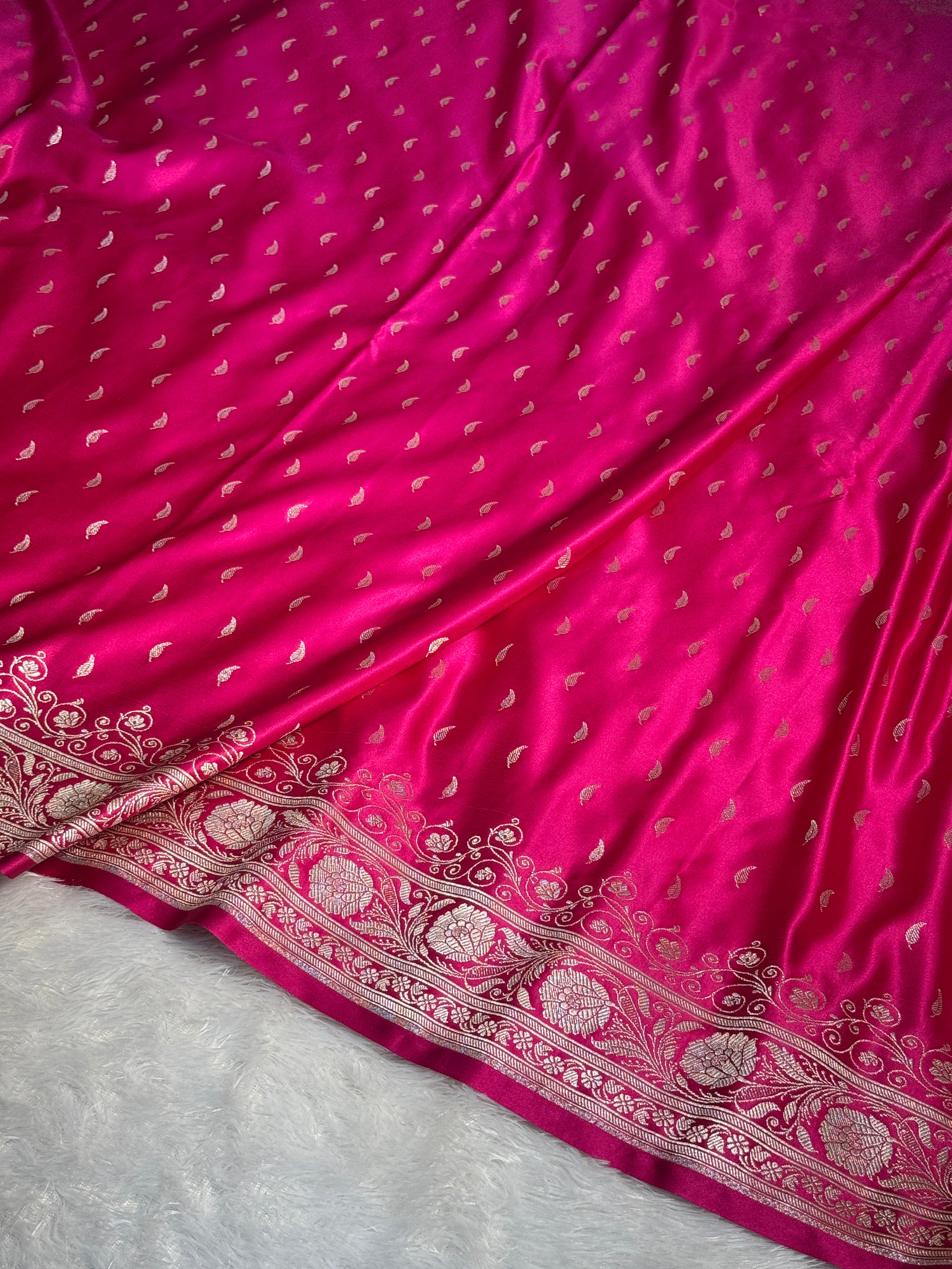 Mashru Silk Banarasi booti Saree Zari Border Pallu