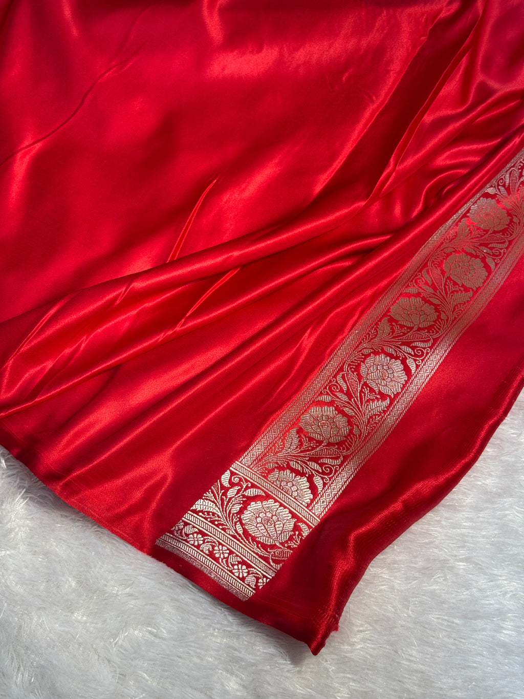Mashru Silk Banarasi booti Saree Zari Border Pallu