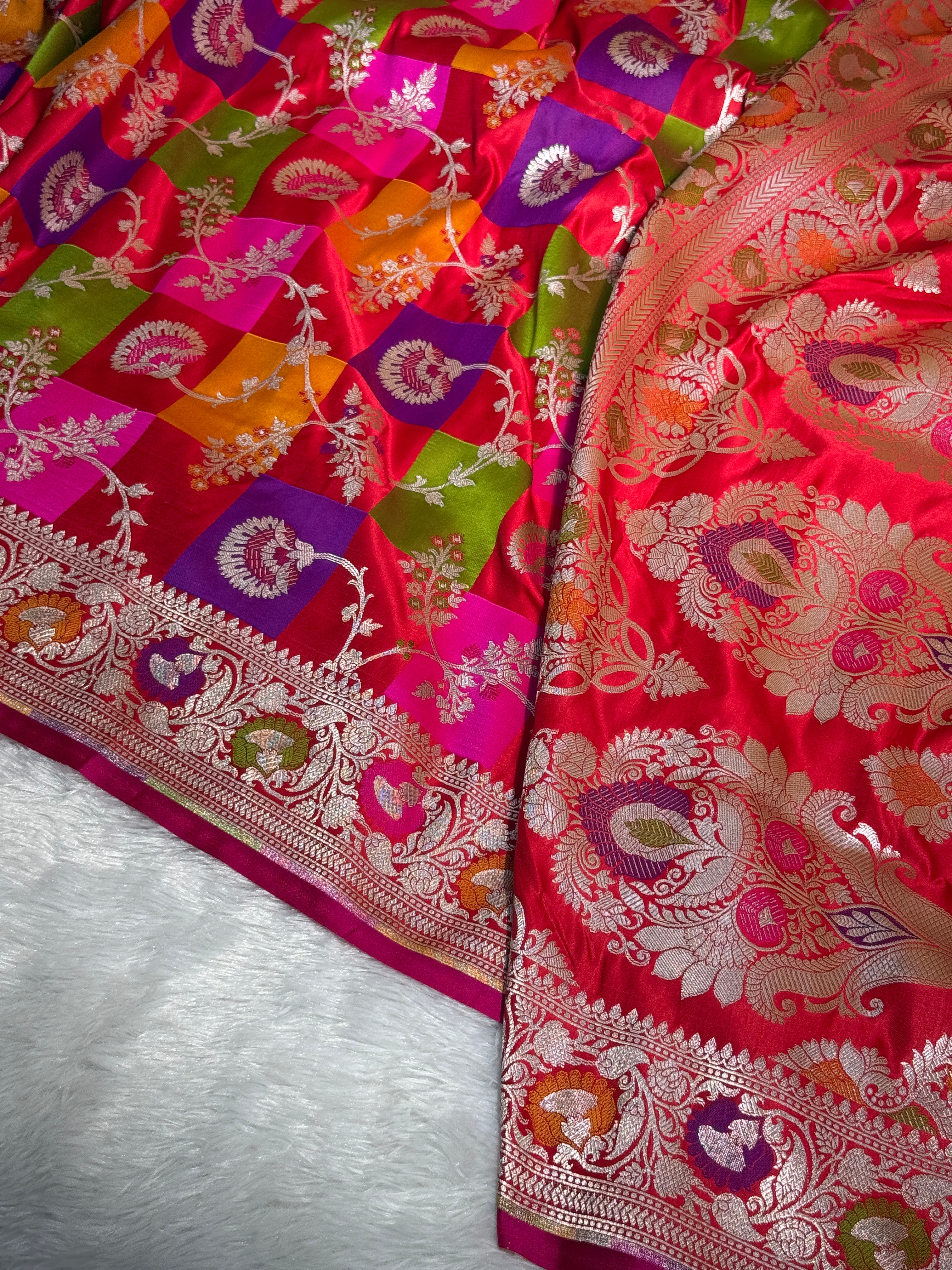 Mashru Silk Banarasi Rangkaat Saree Zari Border Pallu