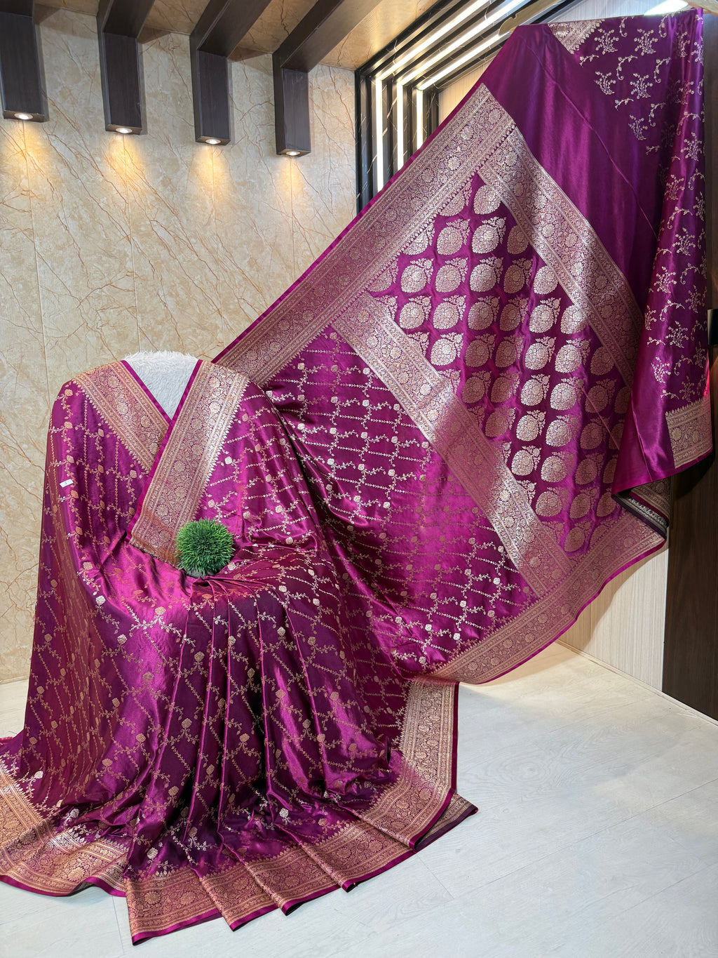 Mashru Silk Banarasi Jaal Pattern Saree Zari Border Pallu