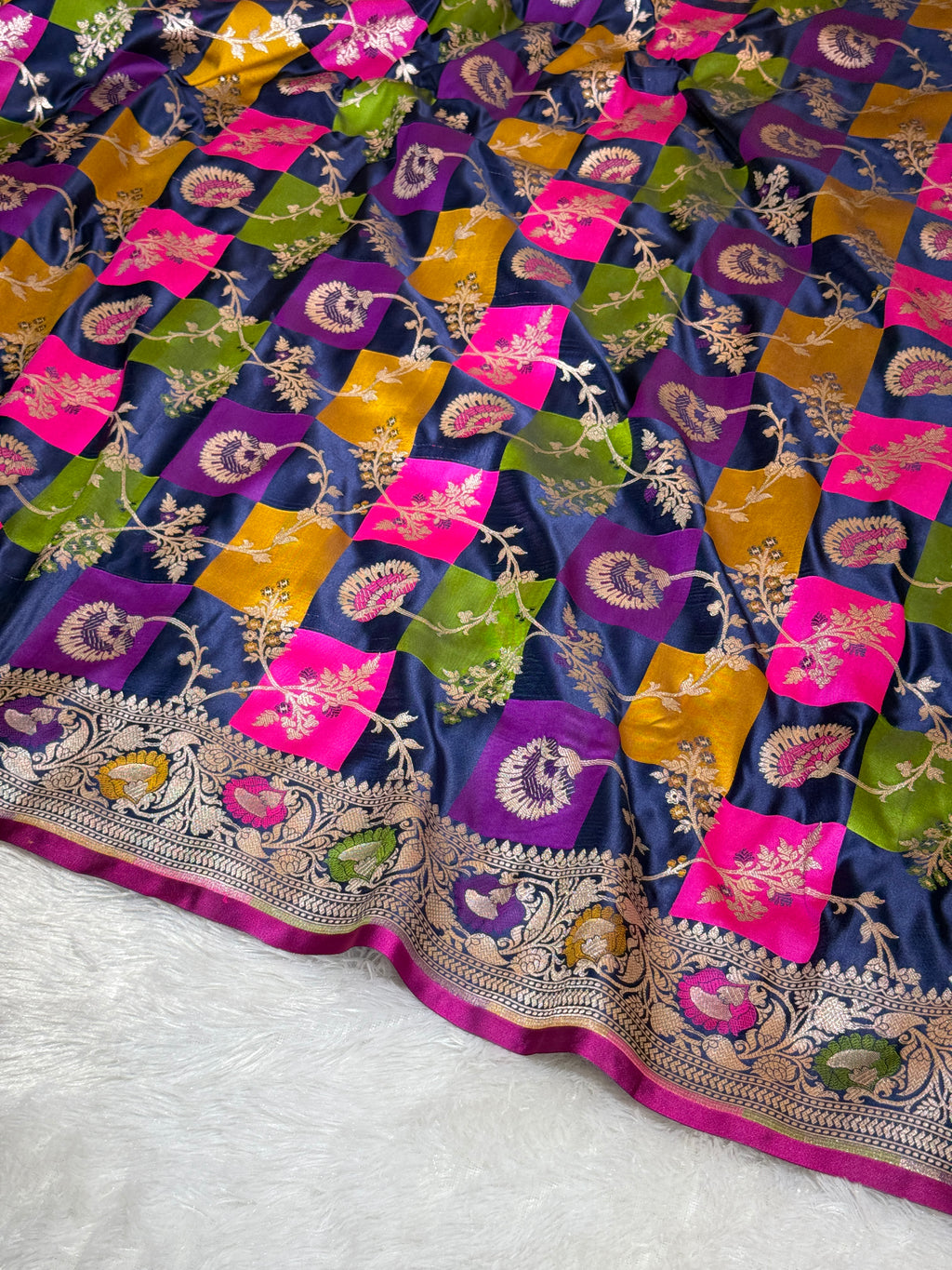 Mashru Silk Banarasi Rangkaat Saree Zari Border Pallu