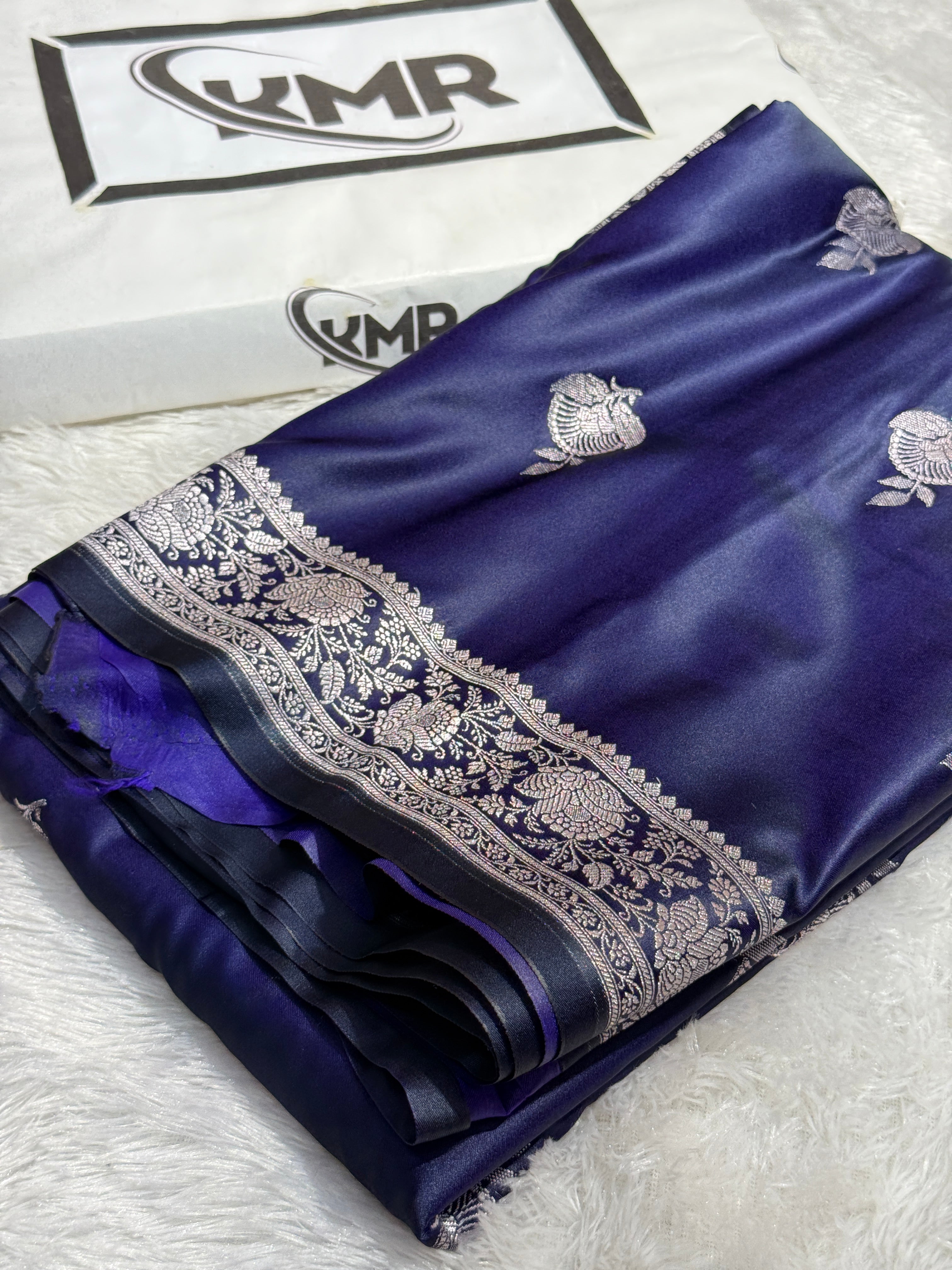 Mashru Silk Banarasi Booti Saree Zari Border Pallu