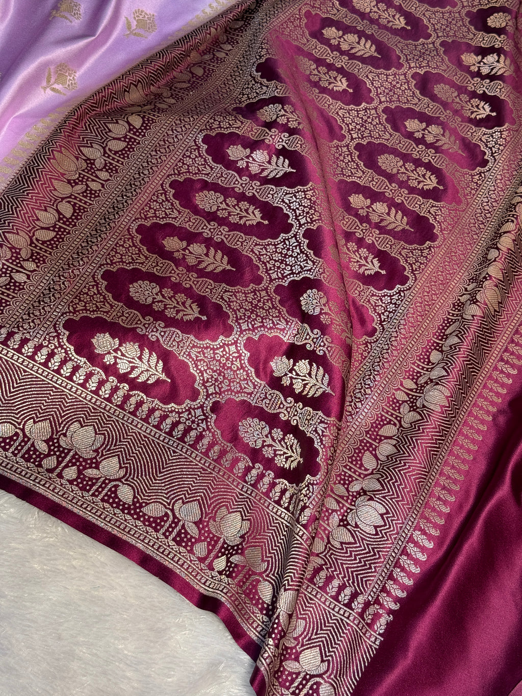 Mashru Silk Banarasi Saree With Contrast Border And Pallu Light Weight