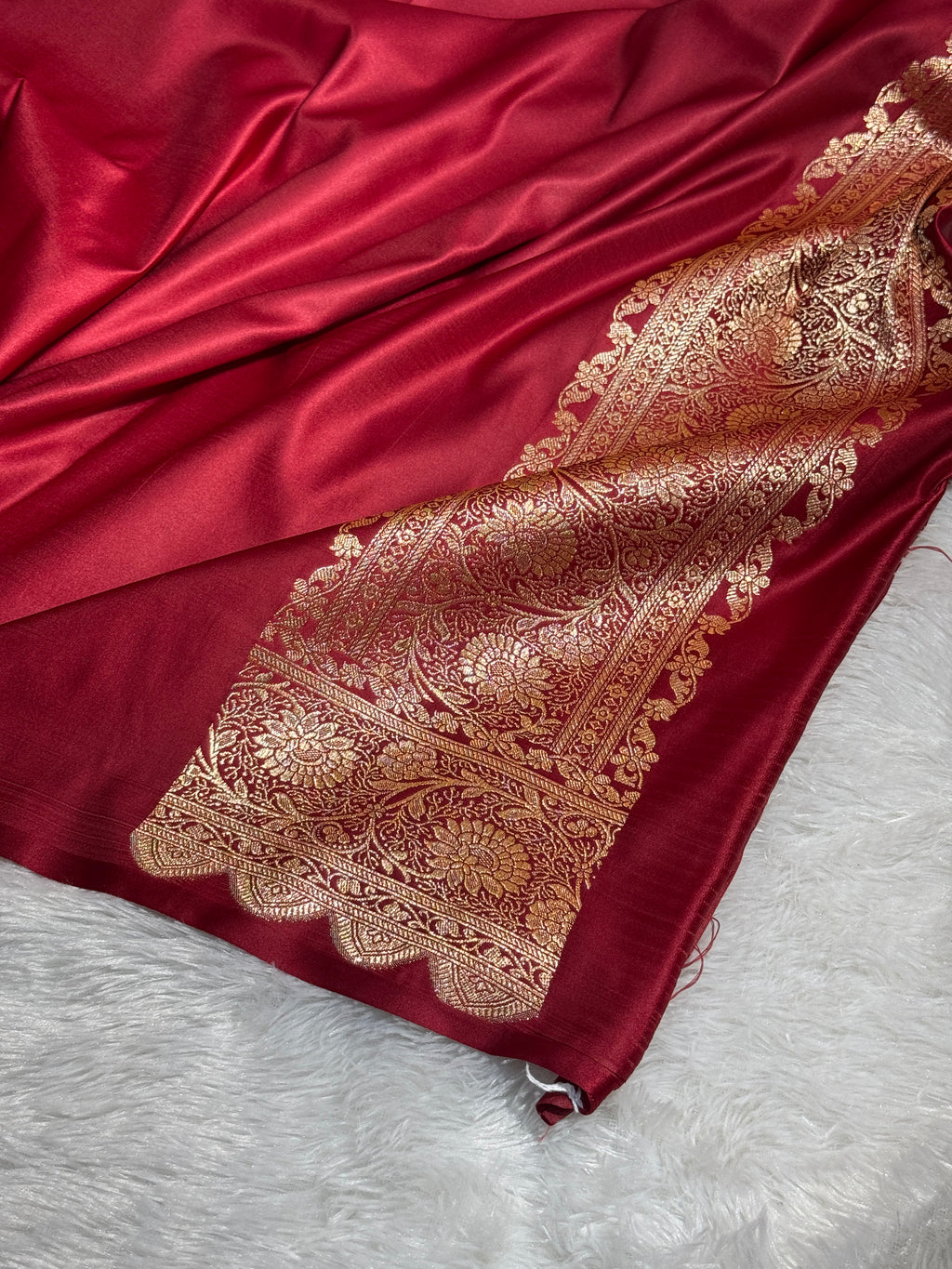 Mashru Silk Banarasi Boota Saree Zari Border Pallu