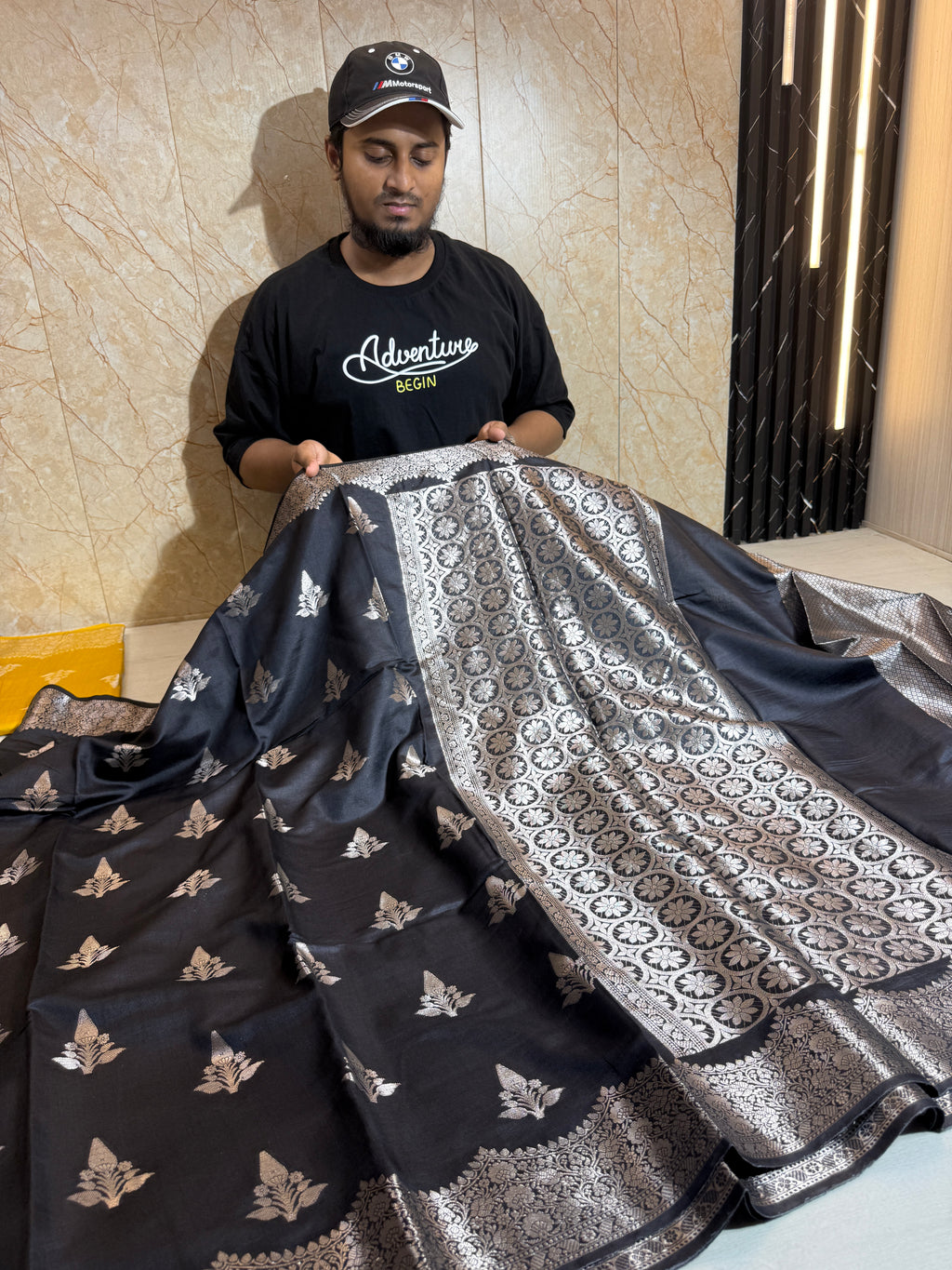 Pure Chiniya Silk Zari Border Buti Design Saree