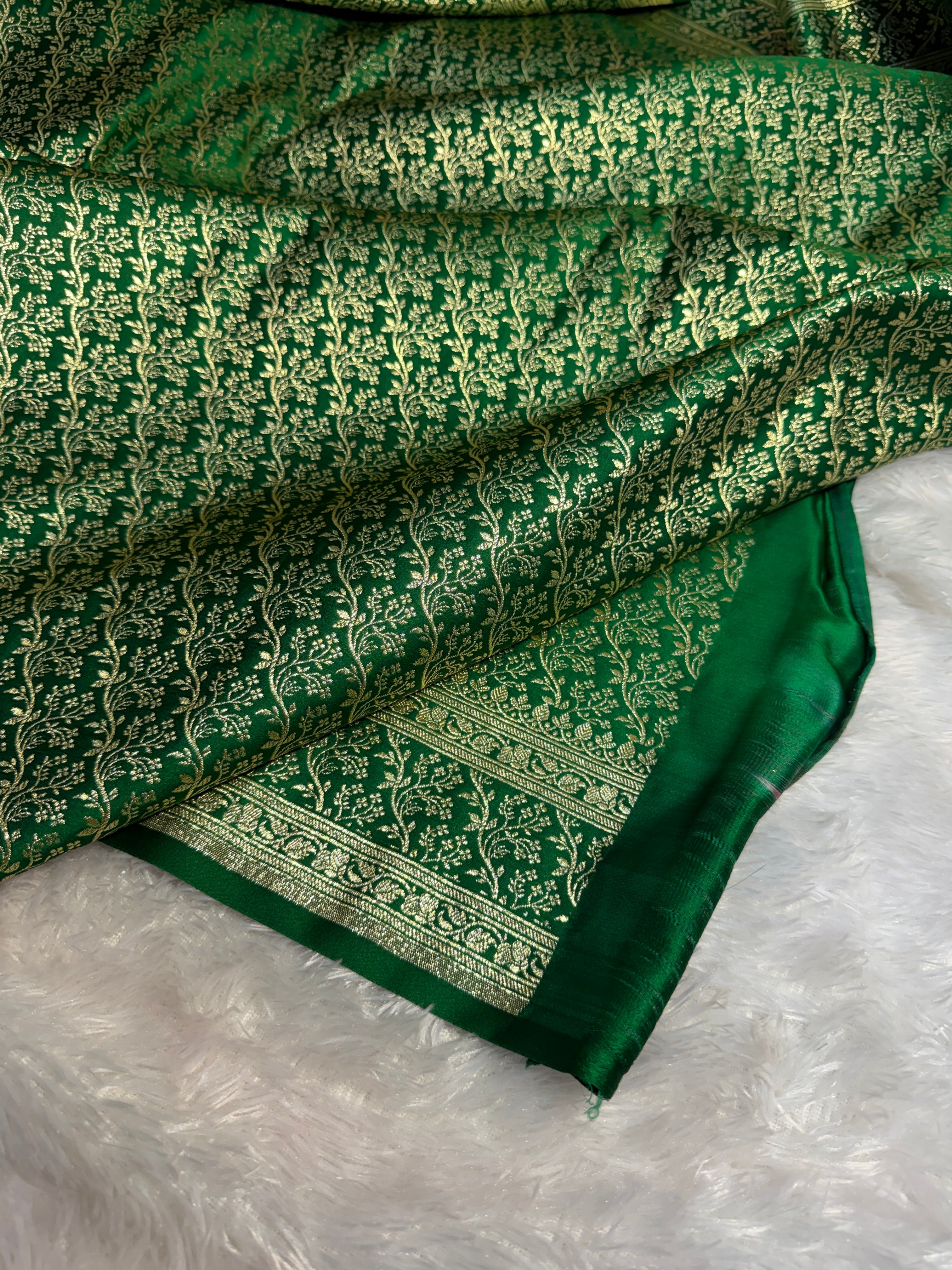Mashru Silk Banarasi Contrast Meena Work Saree Zari Border Pallu