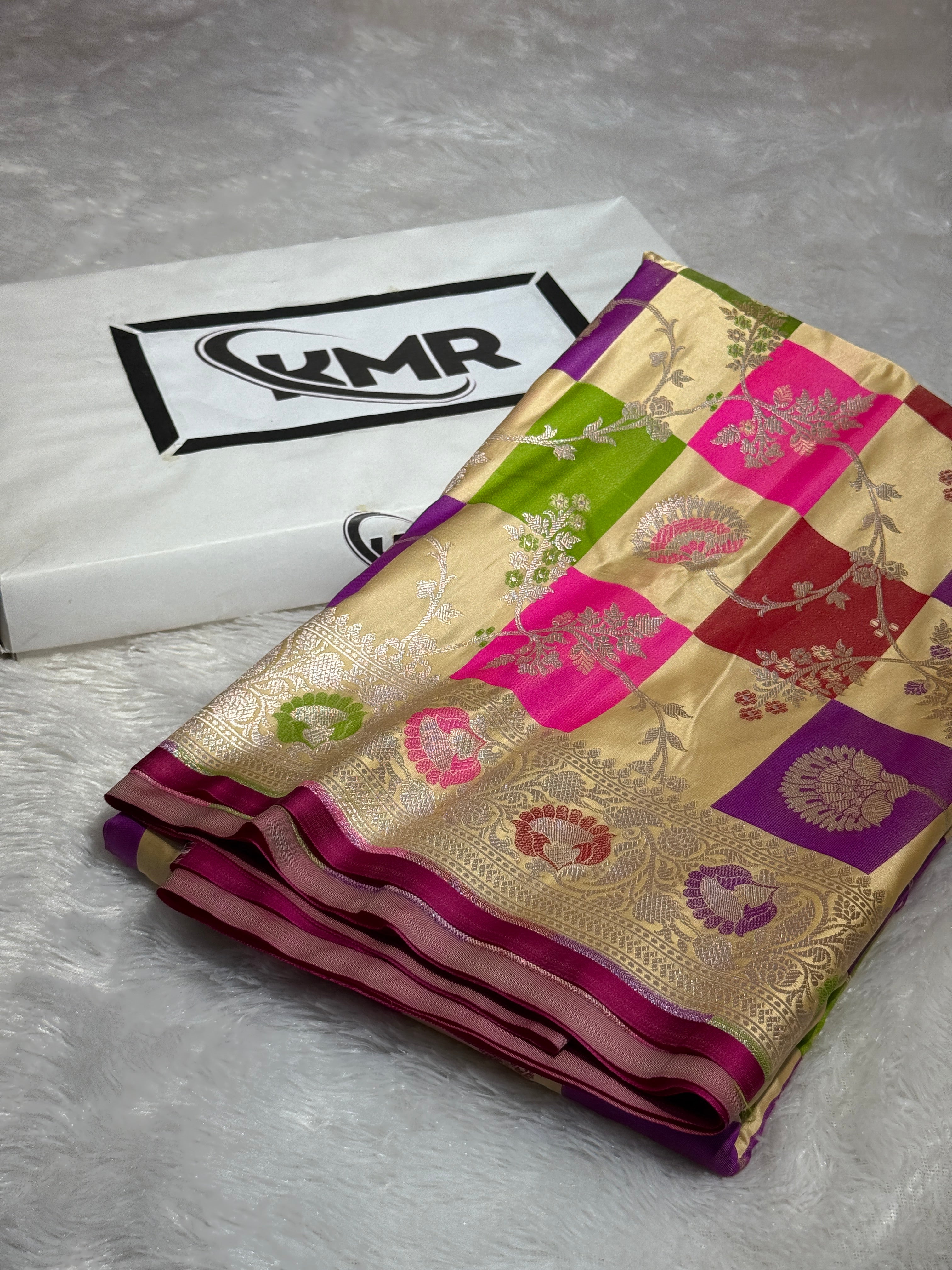 Mashru Silk Banarasi Rangkaat Saree Zari Border Pallu