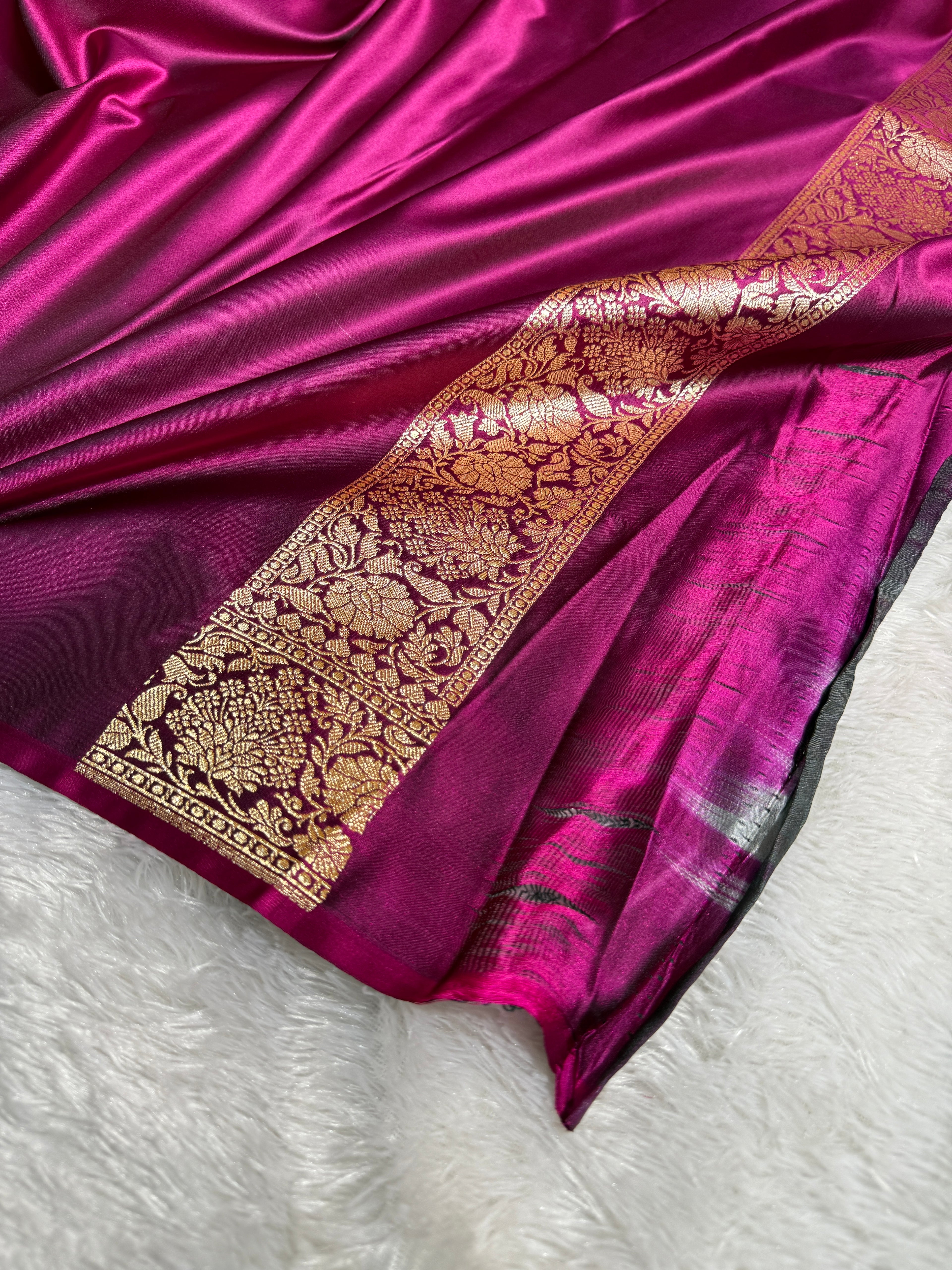 Mashru Silk Banarasi Booti Saree Zari Border Pallu