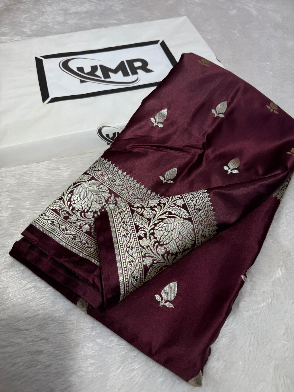 Mashru Katan Silk Banarasi Zari Border Buti Design Saree With Light Weight