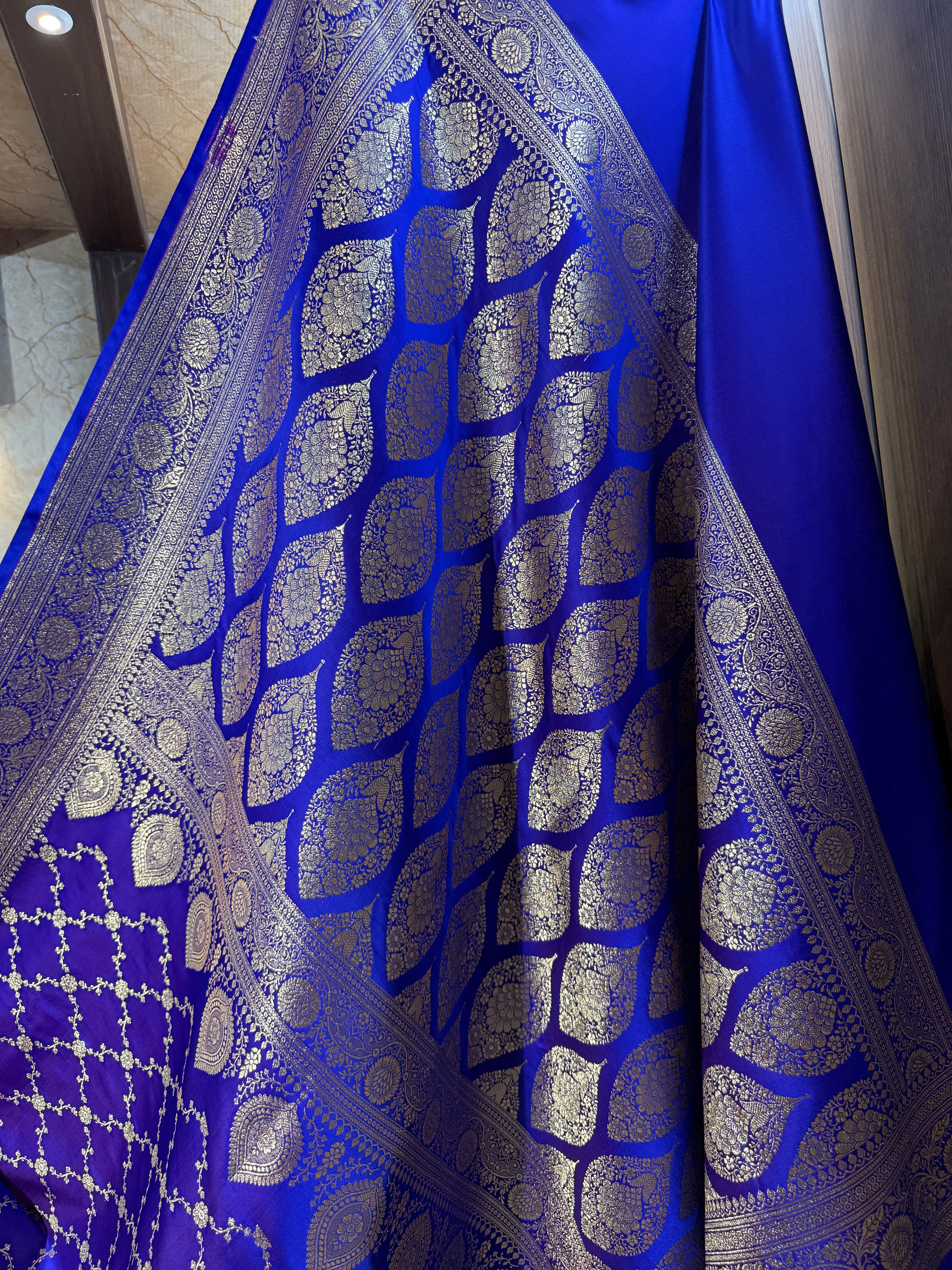 Mashru Silk Banarasi Jaal Pattern Saree Zari Border Pallu