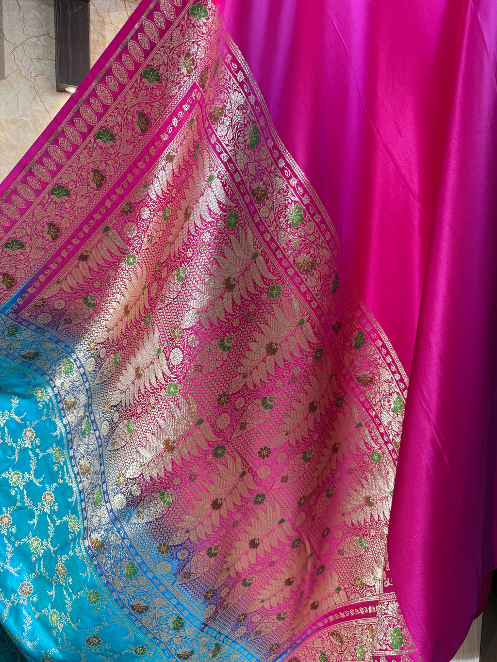 Banarasi Luxurious Meenakari Satin Silk Katan Saree With Contrast Border Pallu