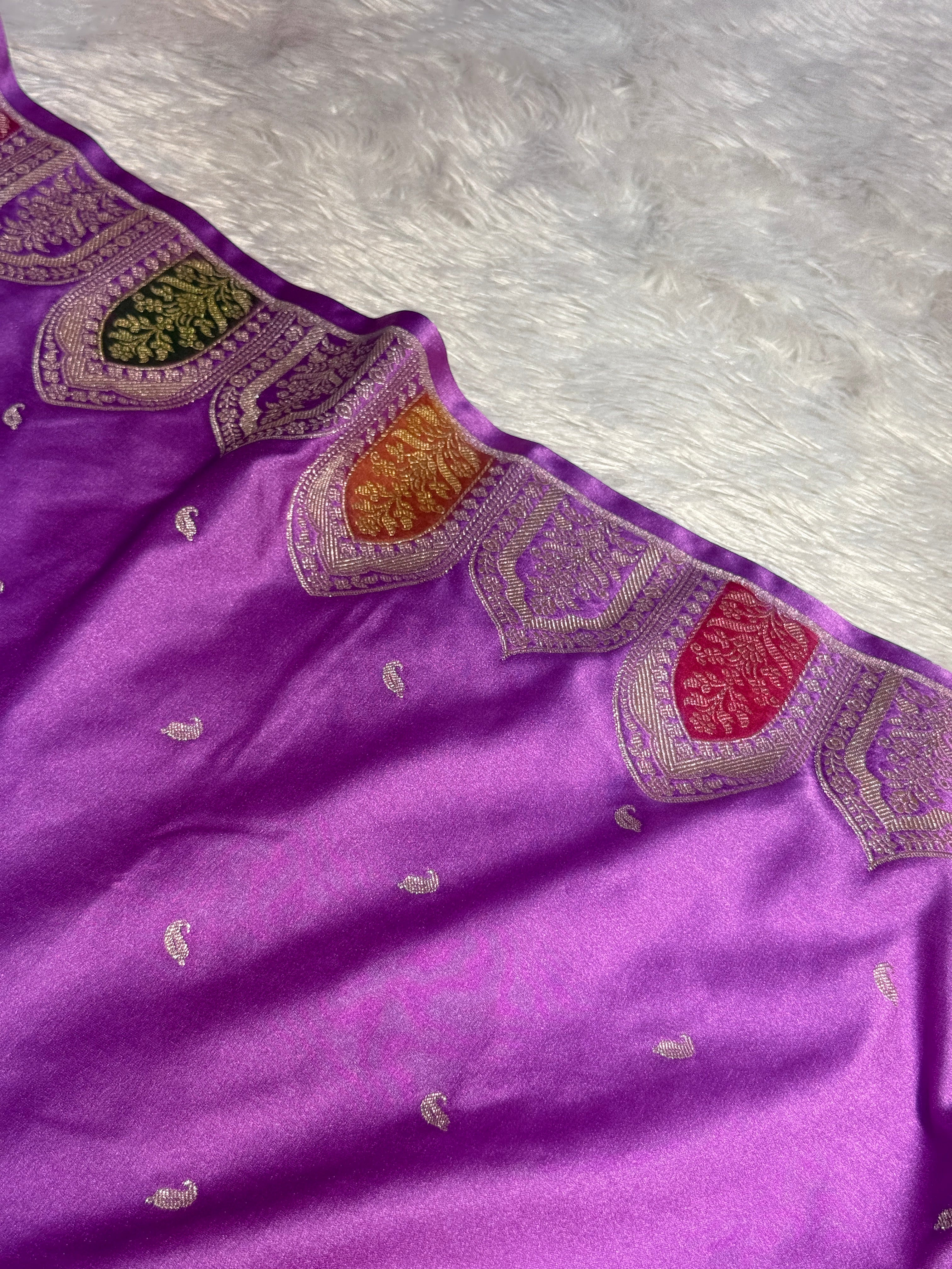 Premium Banarasi Skirt Border Mashru Katan Silk Saree With Handbrush Work