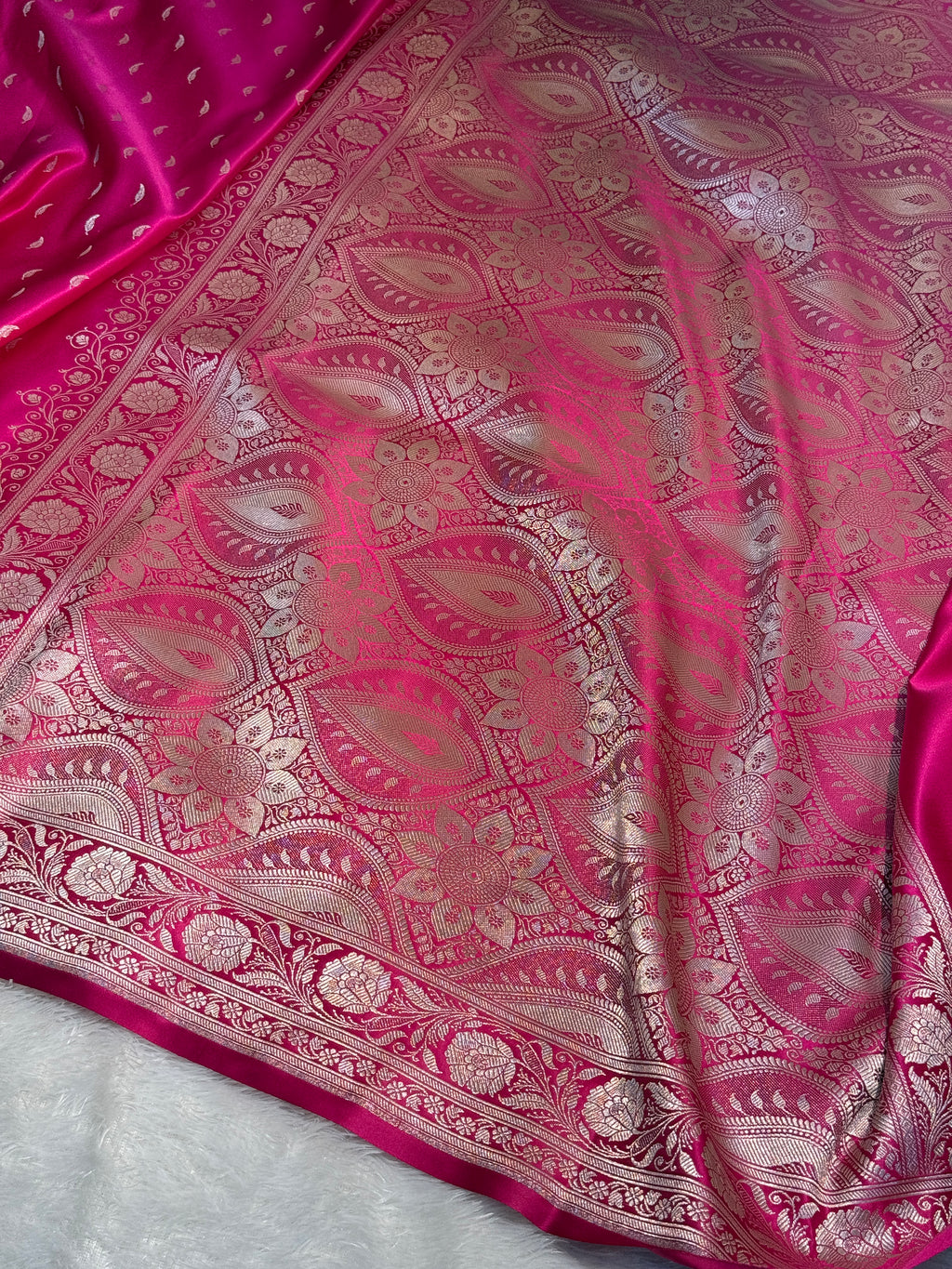 Mashru Silk Banarasi booti Saree Zari Border Pallu