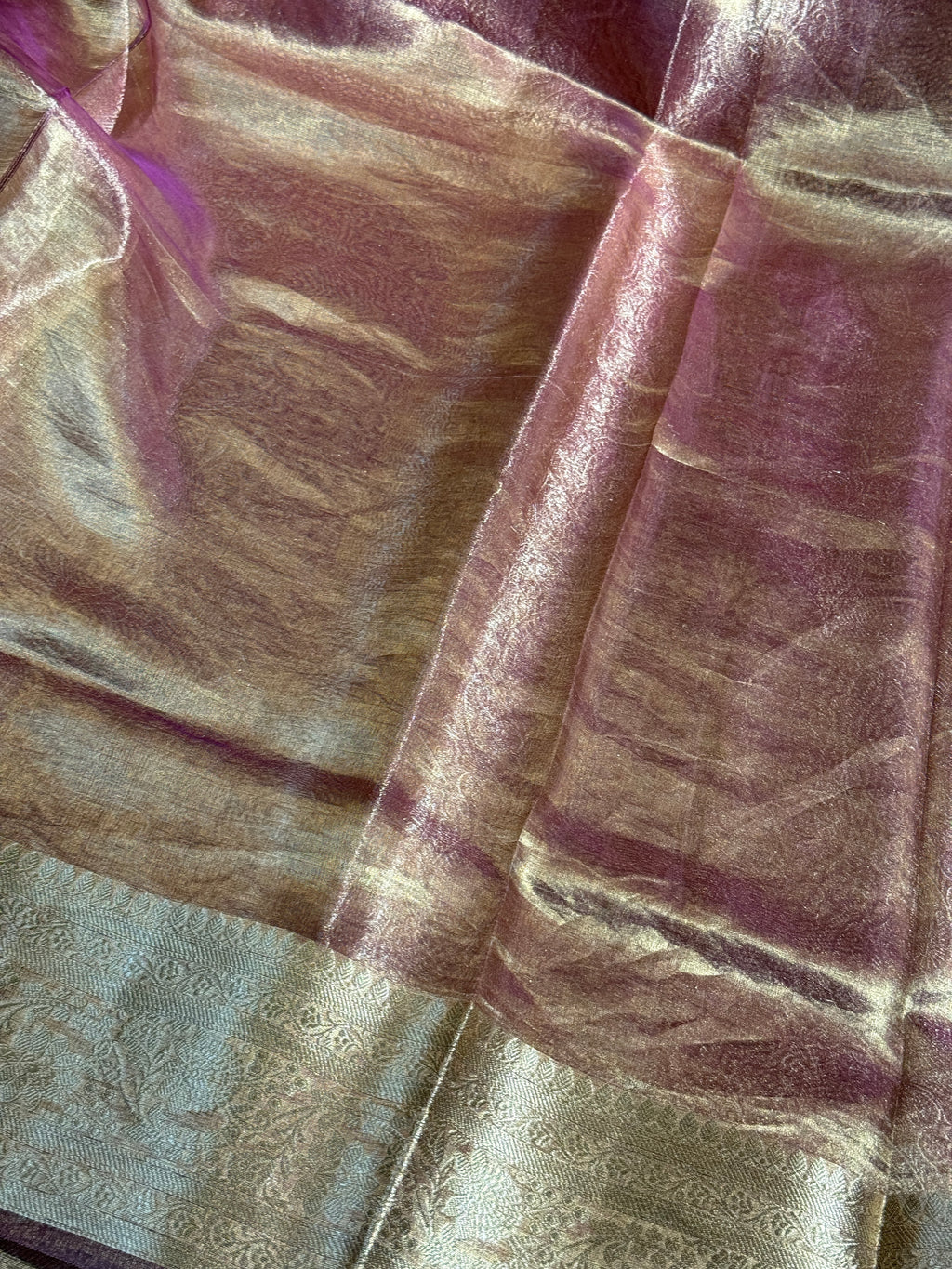 Luxurious Banarasi Pure Tissue Brocade Silk Saree With Plain Blouse Piece