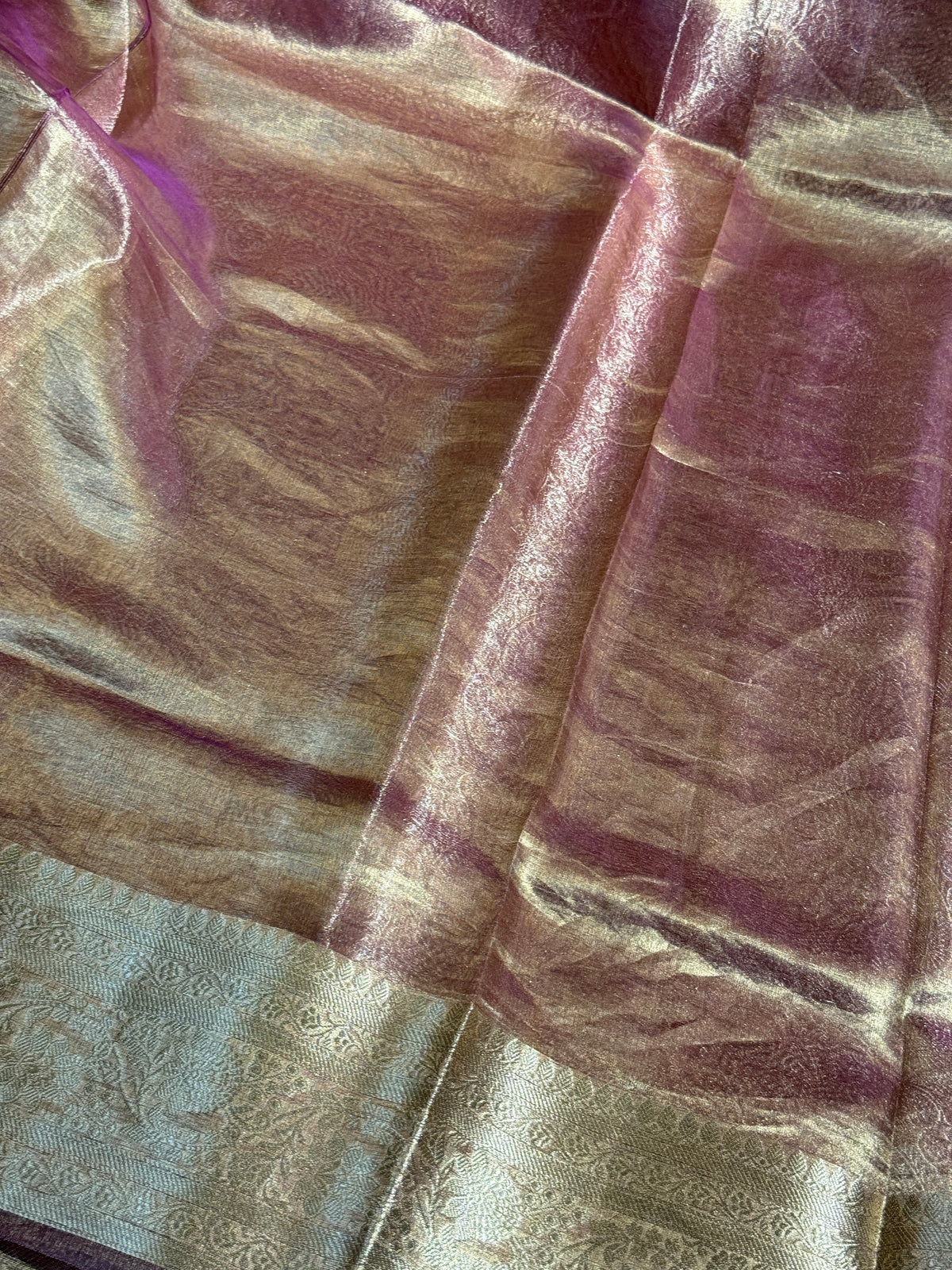 Luxurious Banarasi Pure Tissue Brocade Silk Saree With Plain Blouse Piece