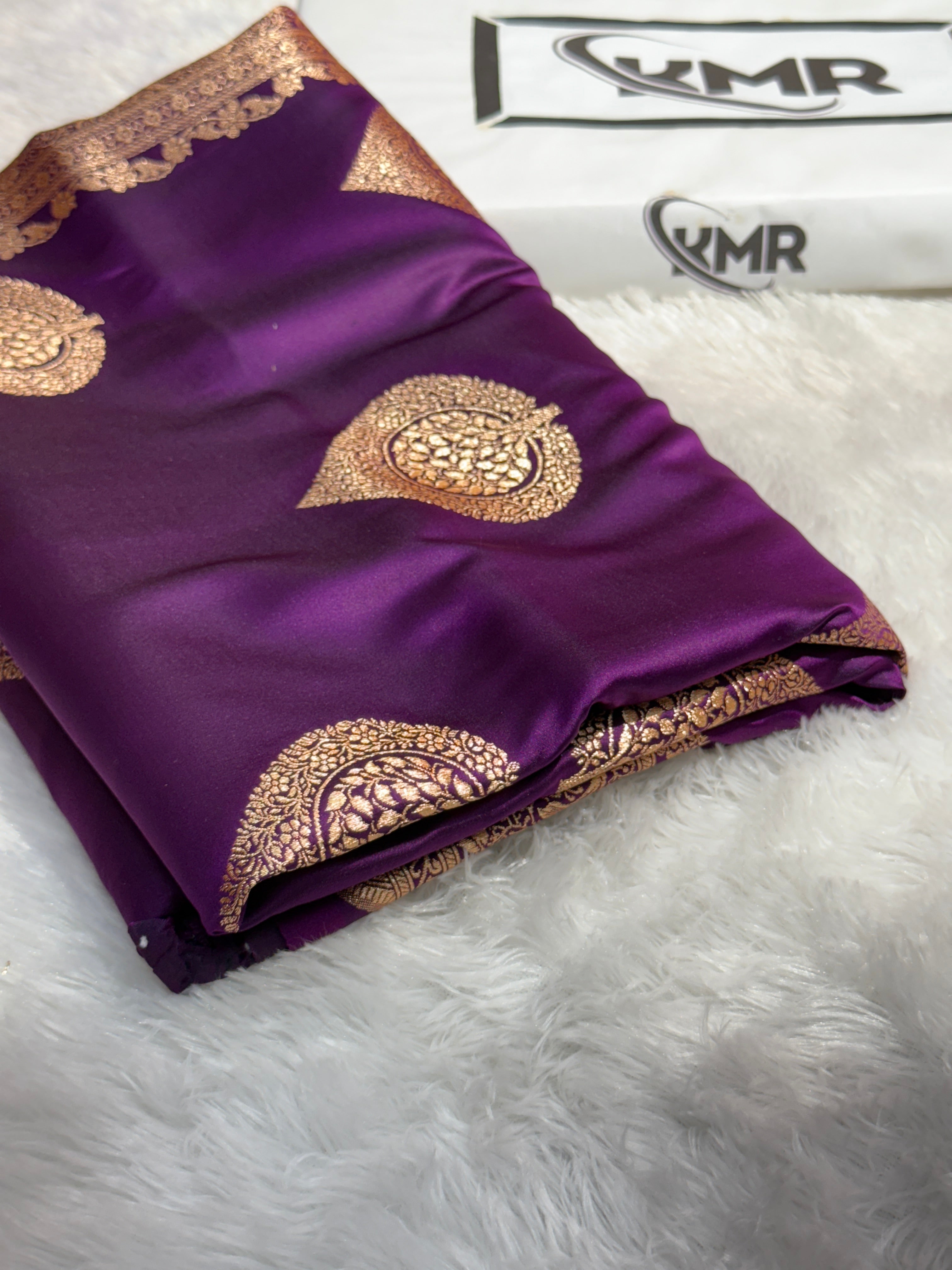 Mashru Silk Banarasi Boota Saree Zari Border Pallu