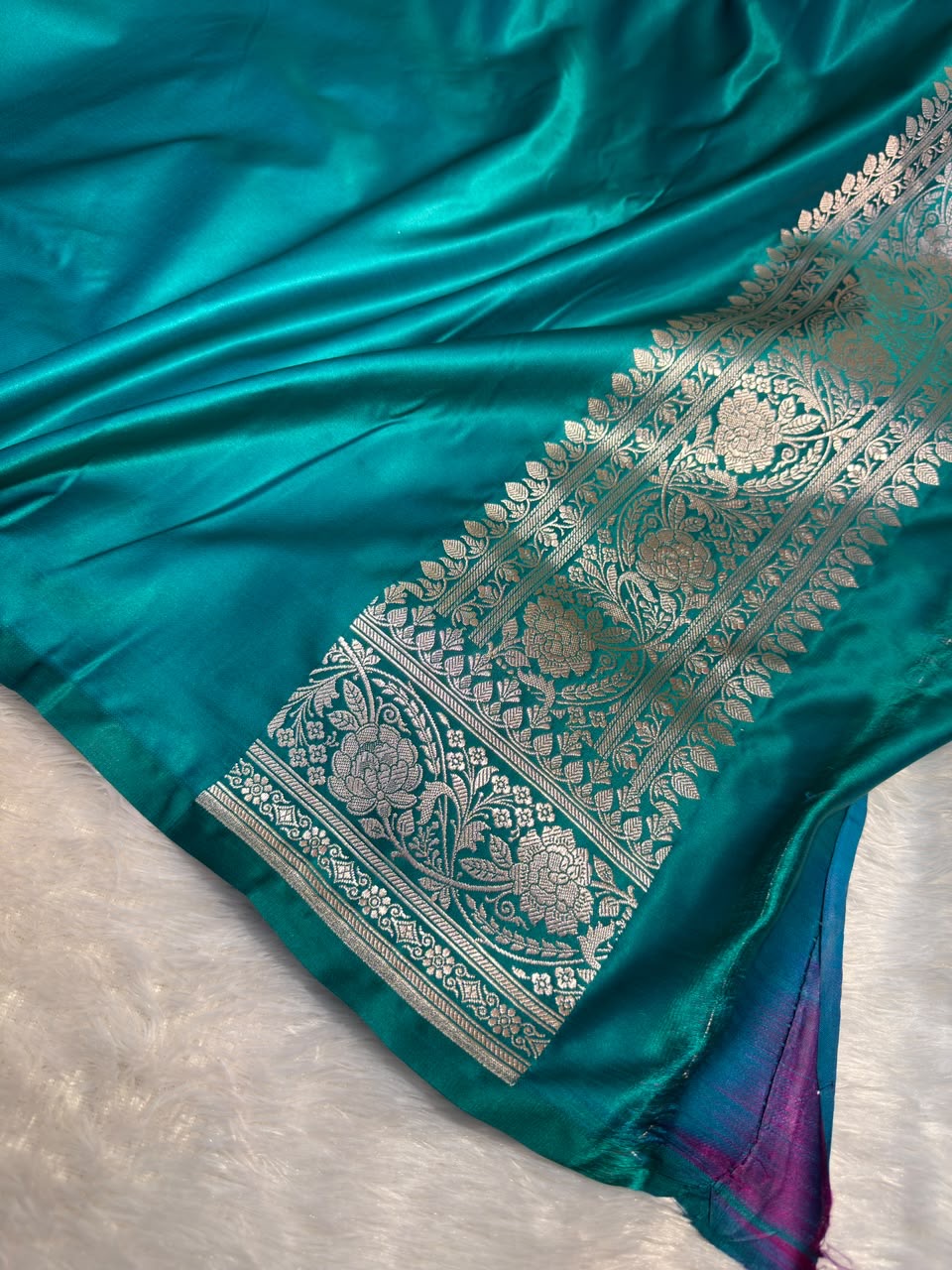 Mashru Silk Banarasi booti Saree Zari Border Pallu
