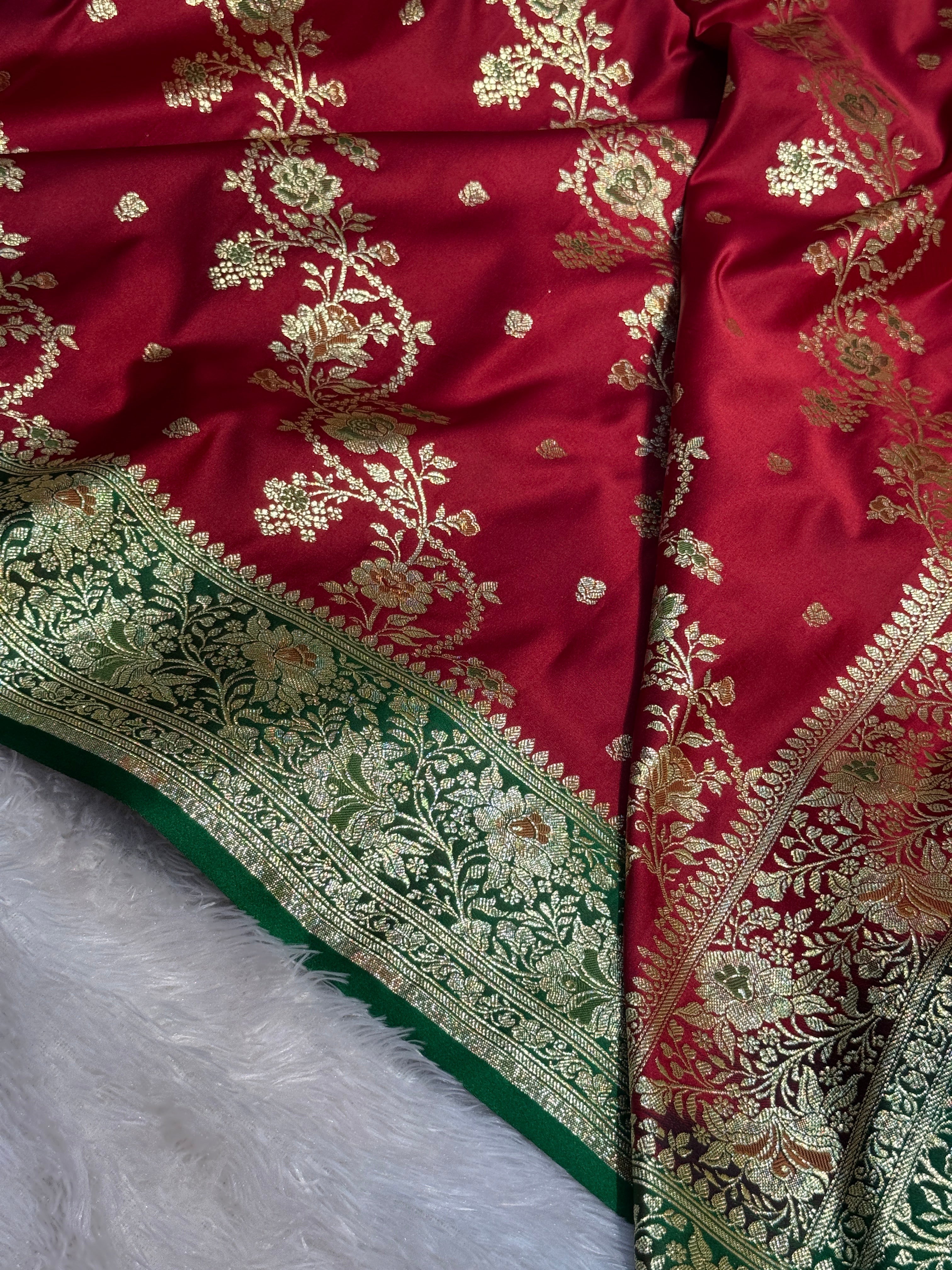 Mashru Silk Banarasi Contrast Meena Work Saree Zari Border Pallu