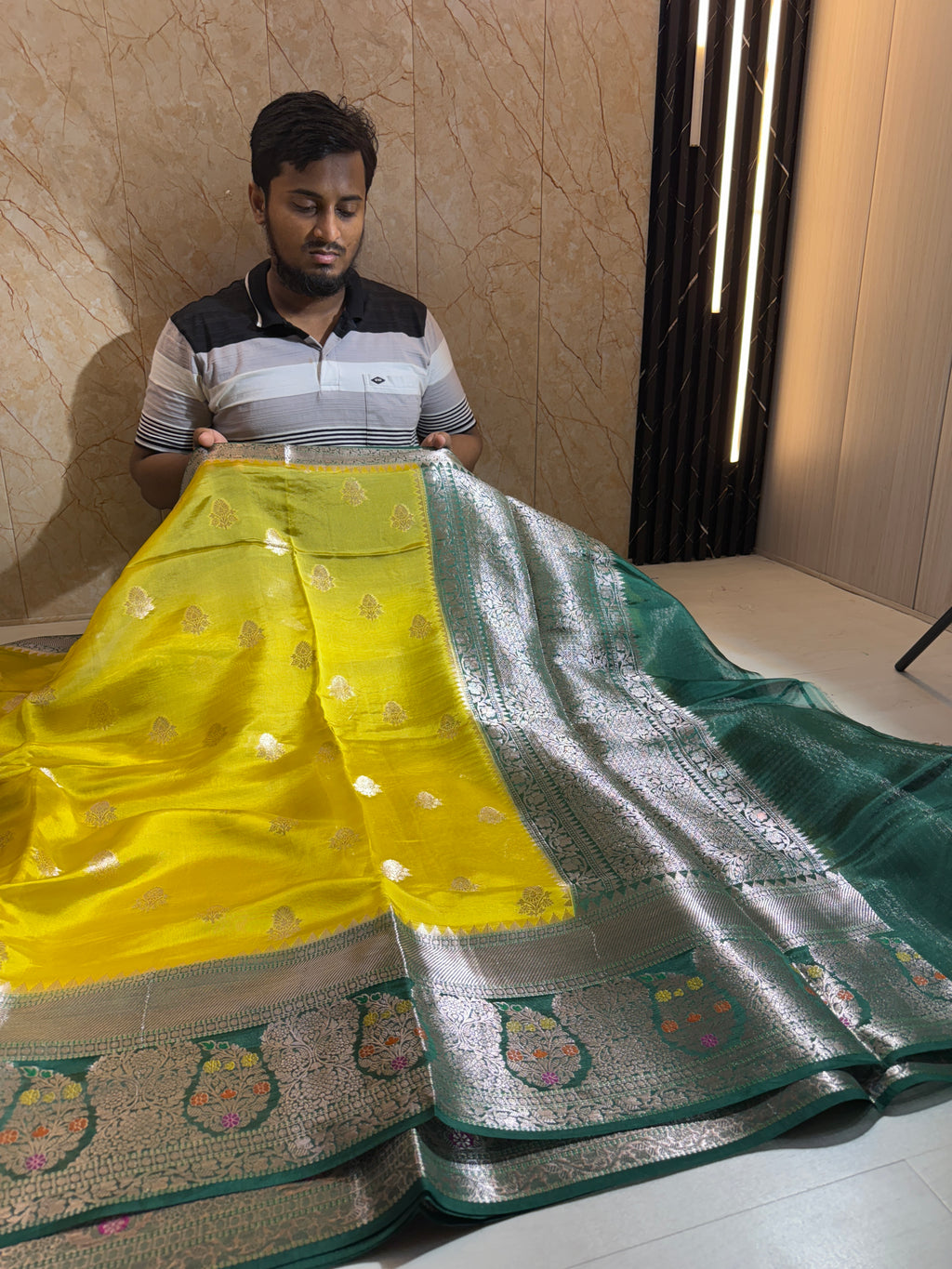 Premium Banarasi Pure Viscose Silk Saree With Contrast Border And Pallu