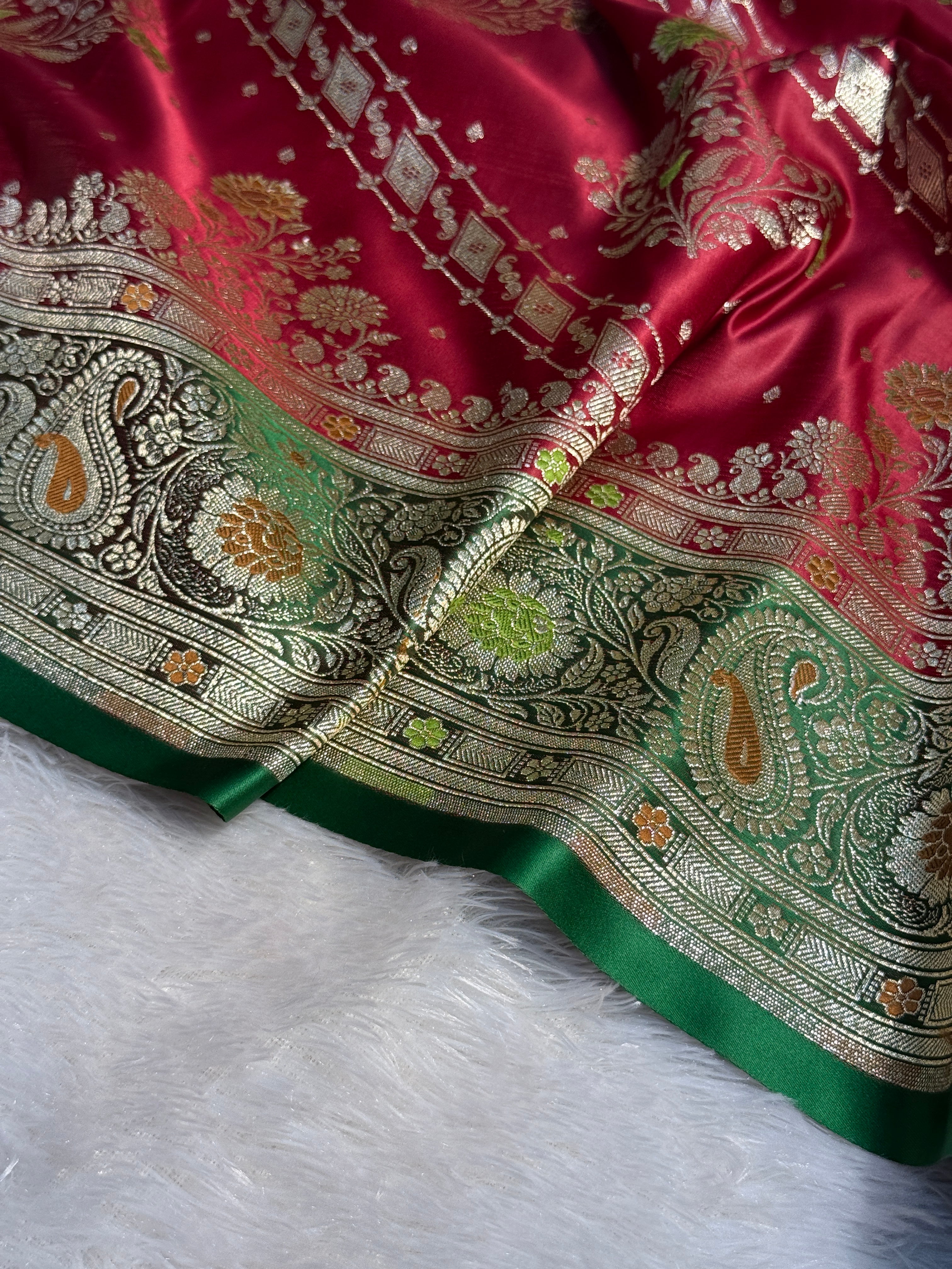 Mashru Silk Banarasi Contrast Meena Work Saree Zari Border Pallu