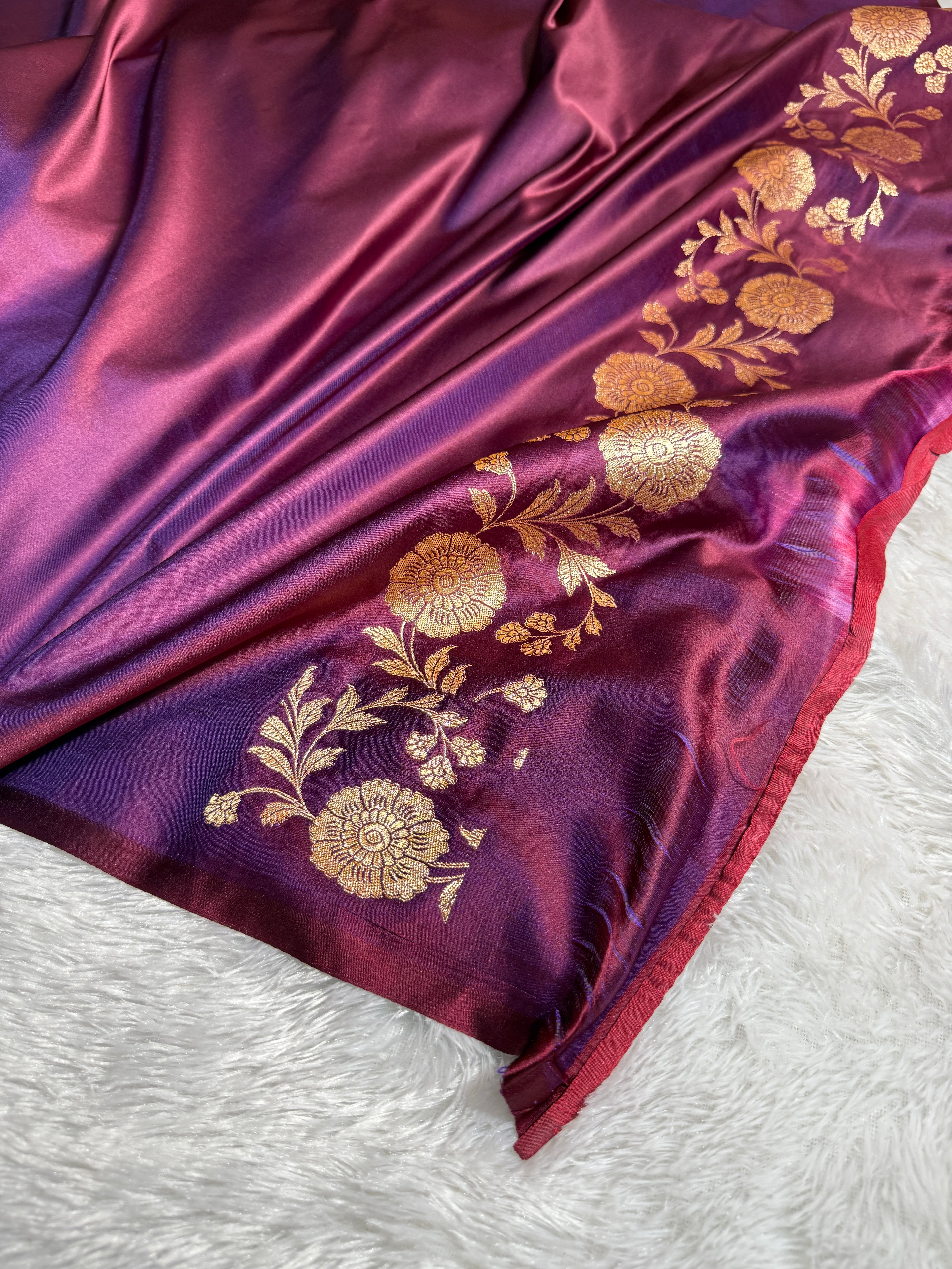 Mashru Silk Banarasi Booti Saree Zari Border Pallu