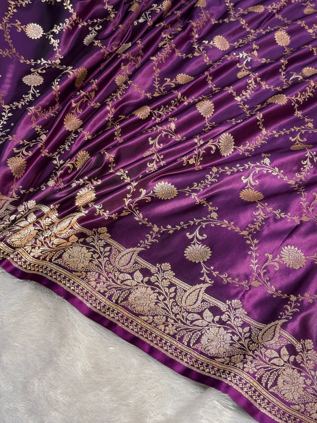 Mashru Silk Banarasi Jaal Saree Zari Border Pallu