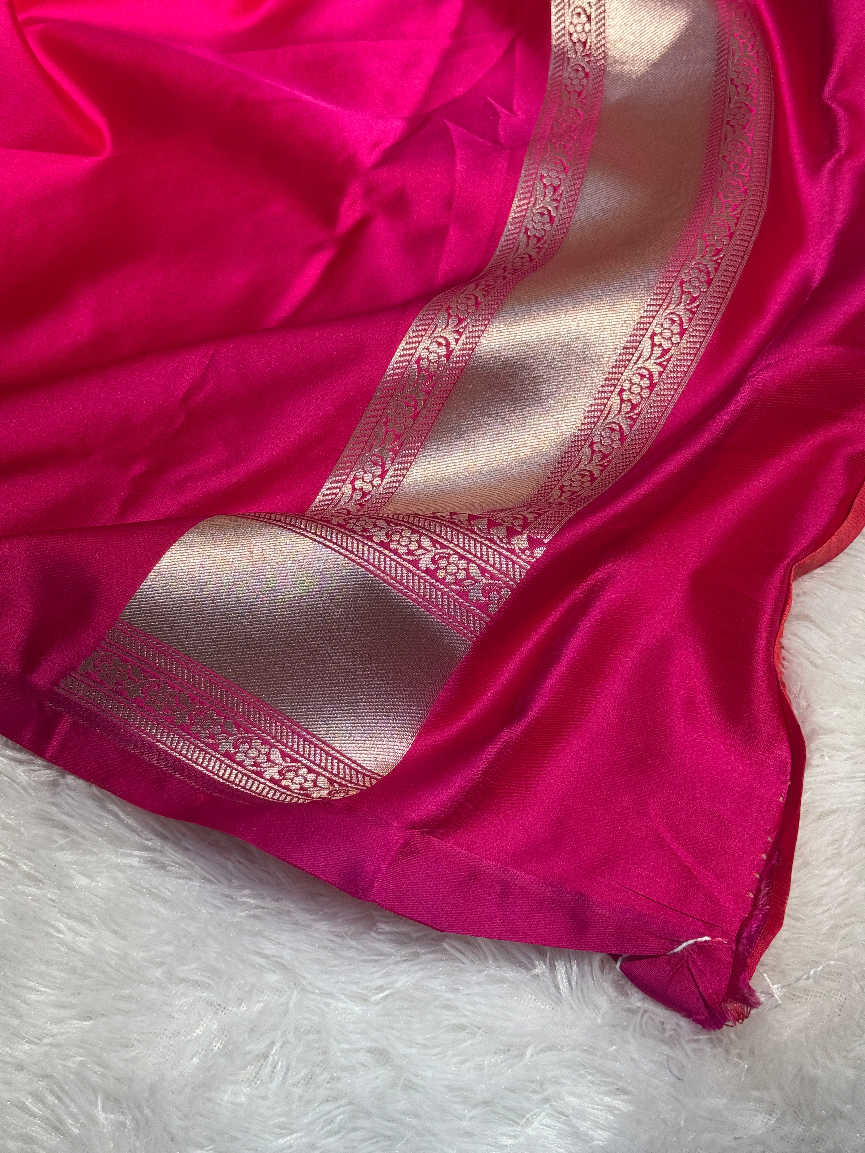 Mashru Silk Banarasi Tanchoi Saree Zari Border Pallu
