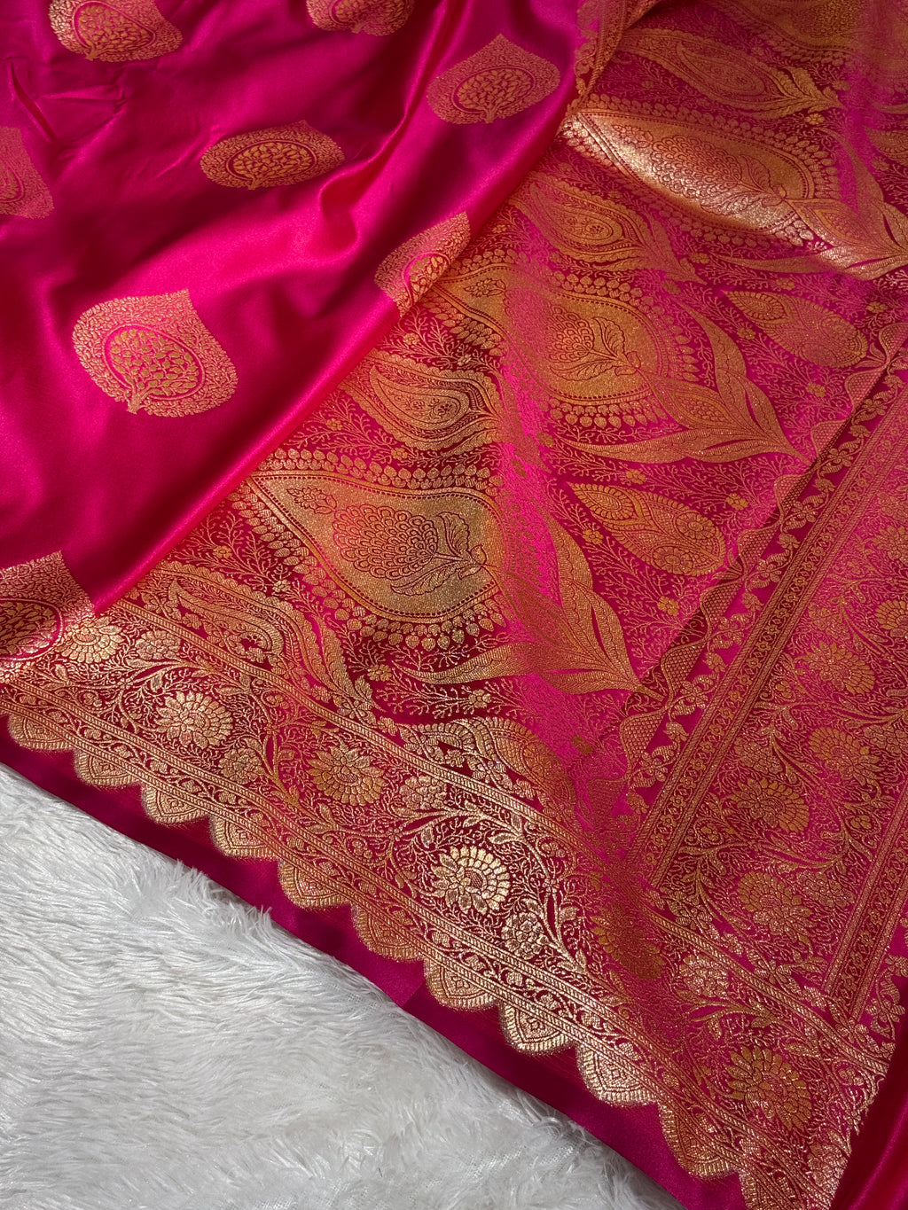Mashru Silk Banarasi Boota Saree Zari Border Pallu