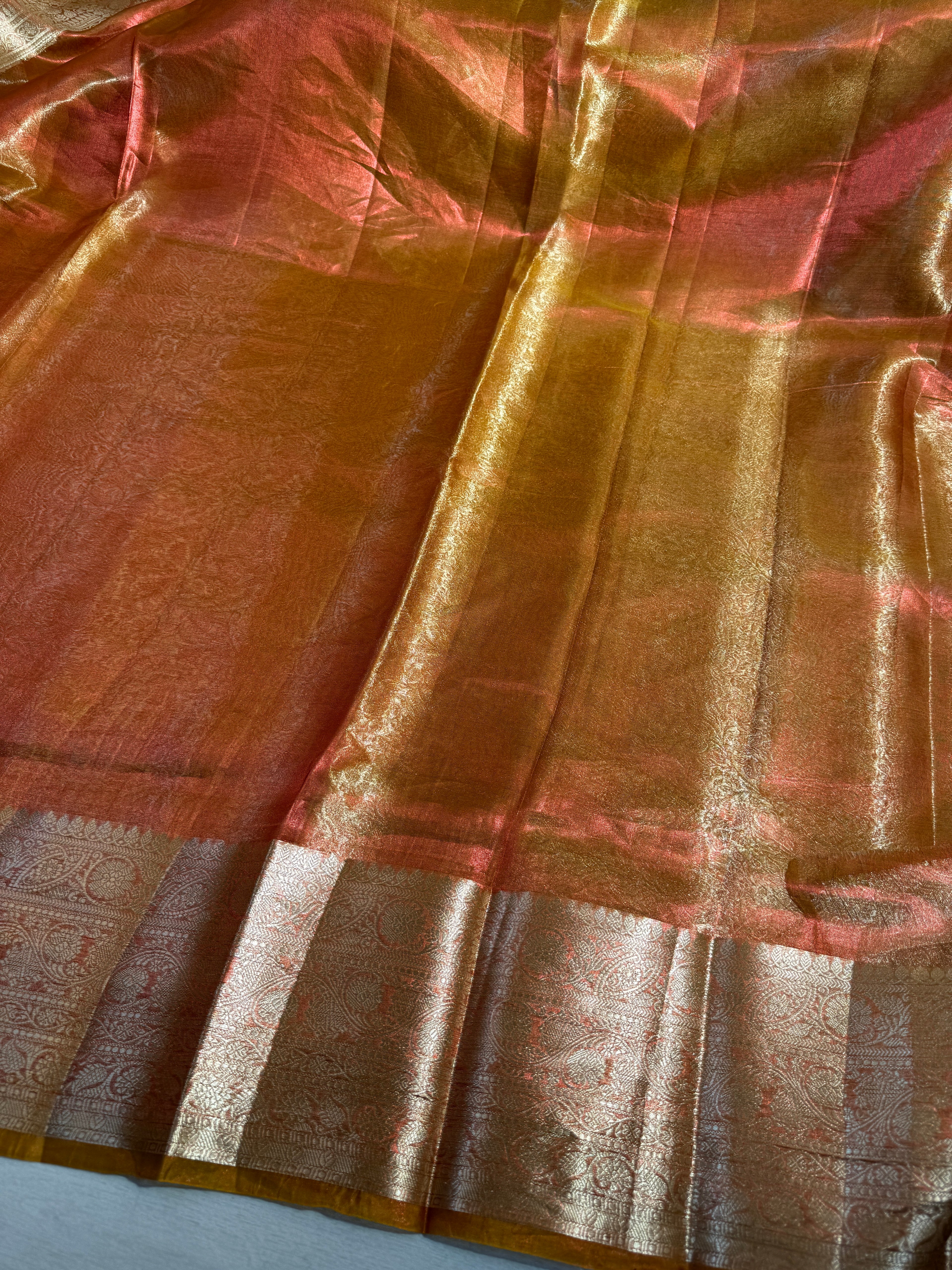Luxurious Banarasi Pure Tissue Brocade Silk Saree With Plain Blouse Piece