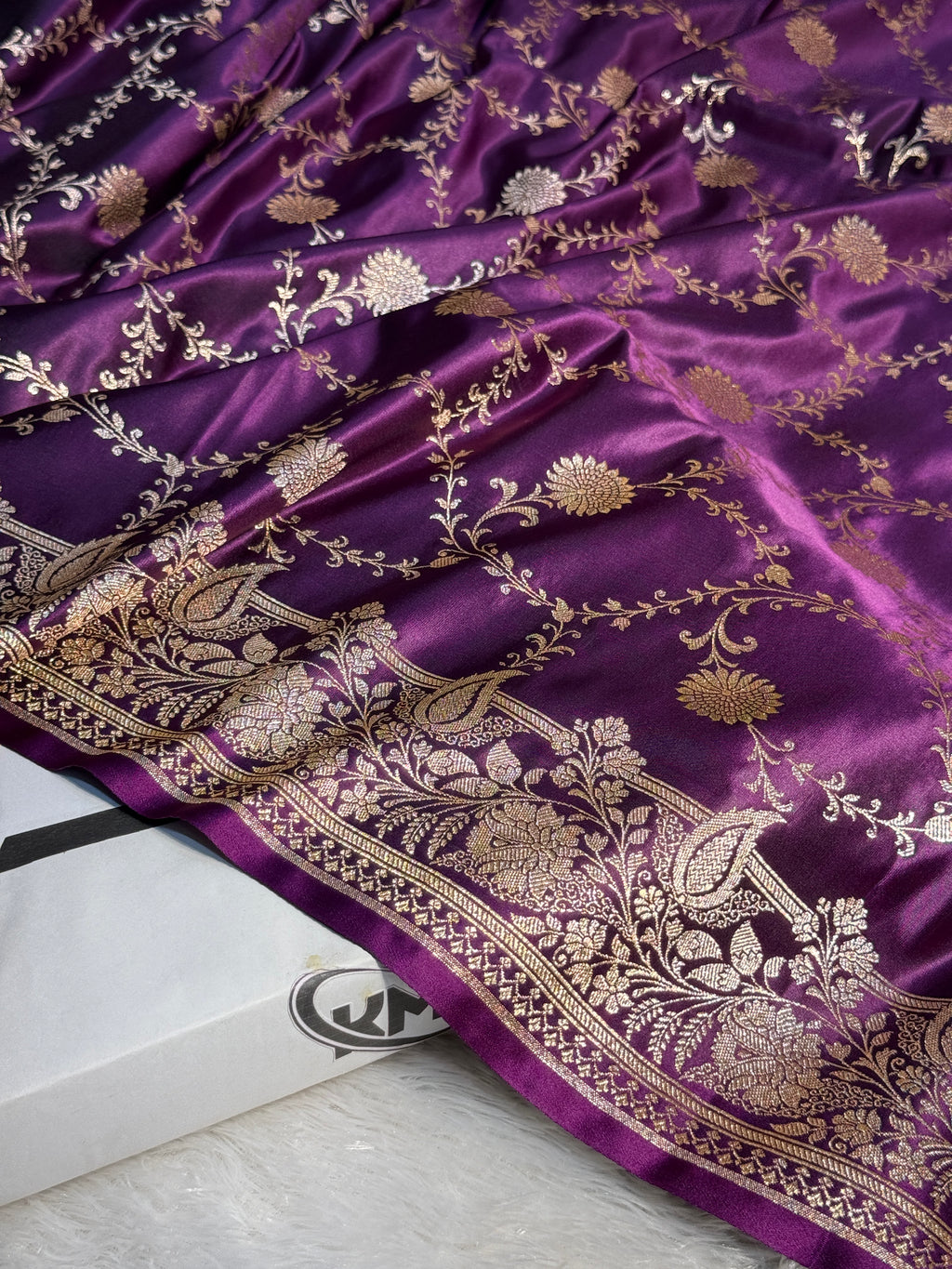 Mashru Silk Banarasi Jaal Saree Zari Border Pallu