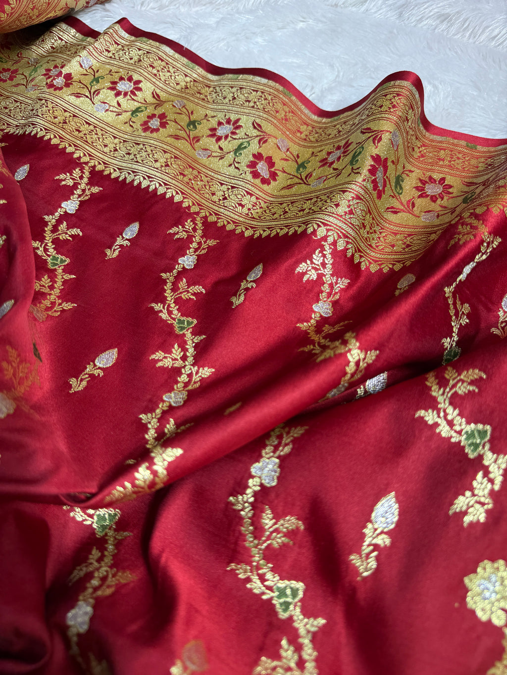 Banarasi Luxurious Meenakari Satin Silk Katan Saree With Cross Pattern