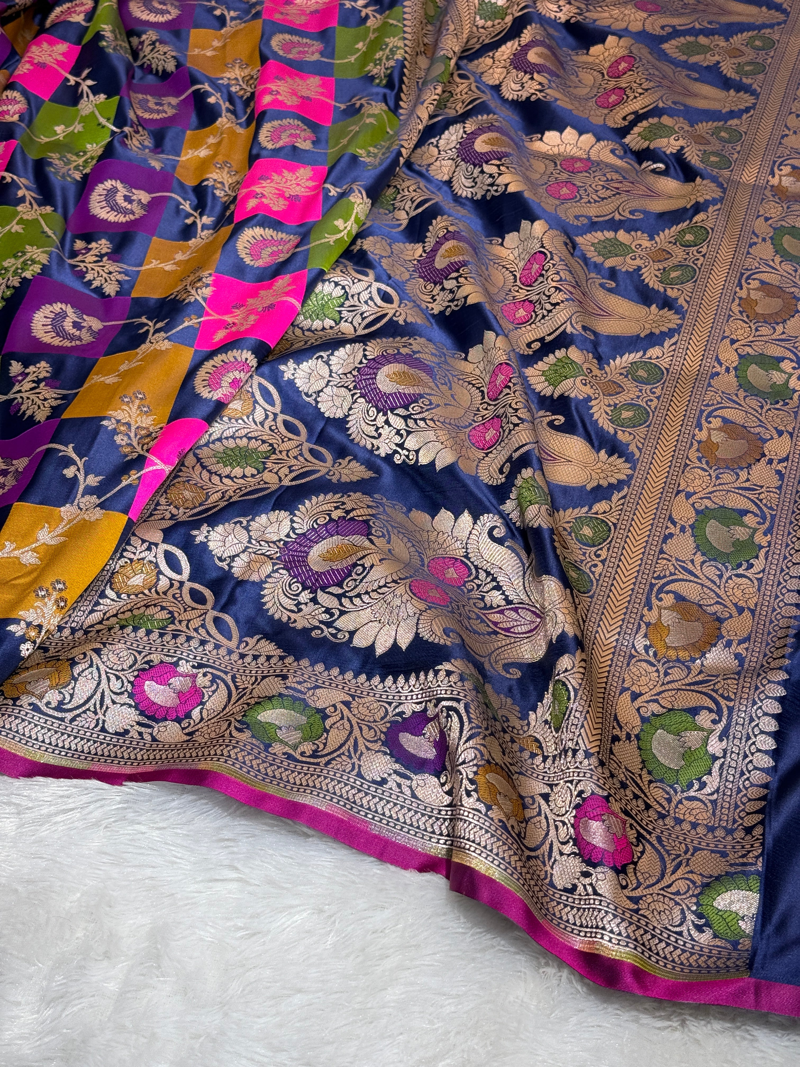 Mashru Silk Banarasi Rangkaat Saree Zari Border Pallu
