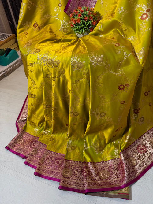 Banarasi Luxurious Meenakari Satin Silk Katan Saree With Contrast Border Pallu