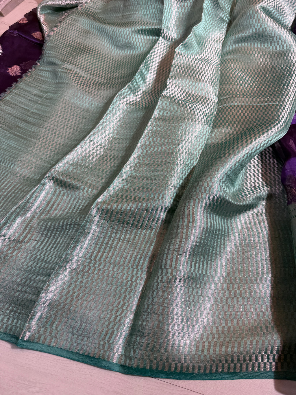 Premium Banarasi Pure Viscose Silk Saree With Contrast Border And Pallu