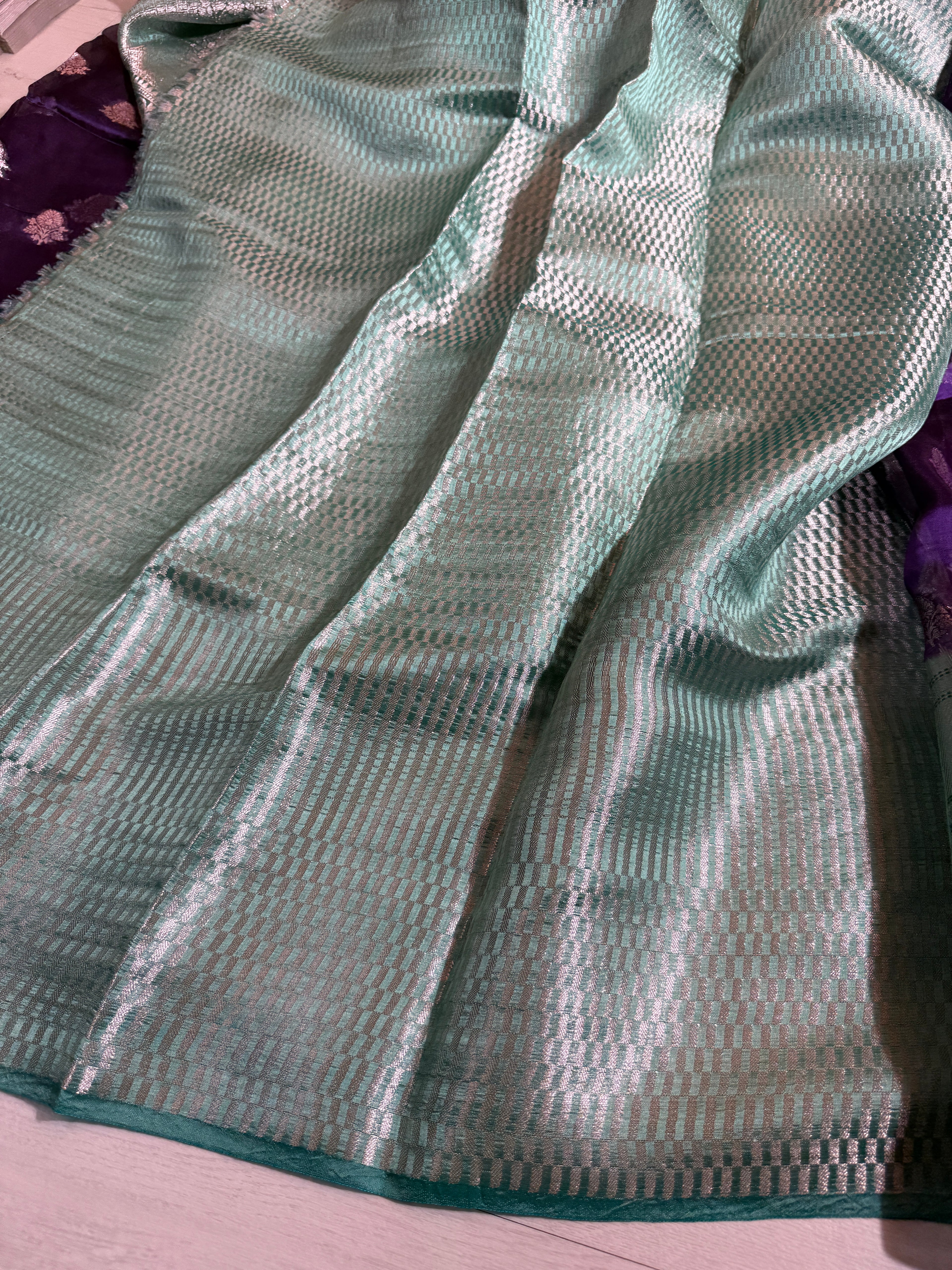 Premium Banarasi Pure Viscose Silk Saree With Contrast Border And Pallu