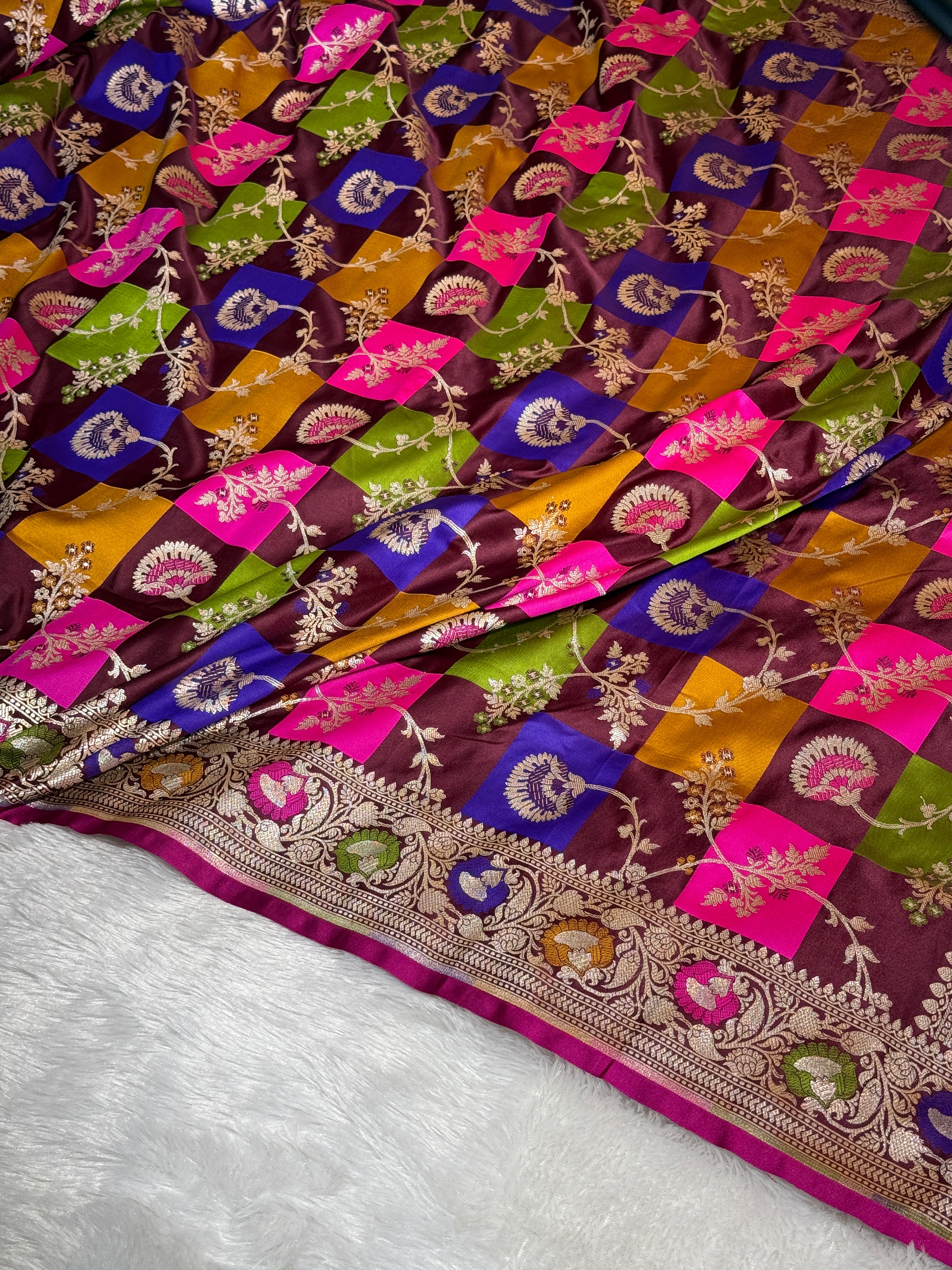 Mashru Silk Banarasi Rangkaat Saree Zari Border Pallu